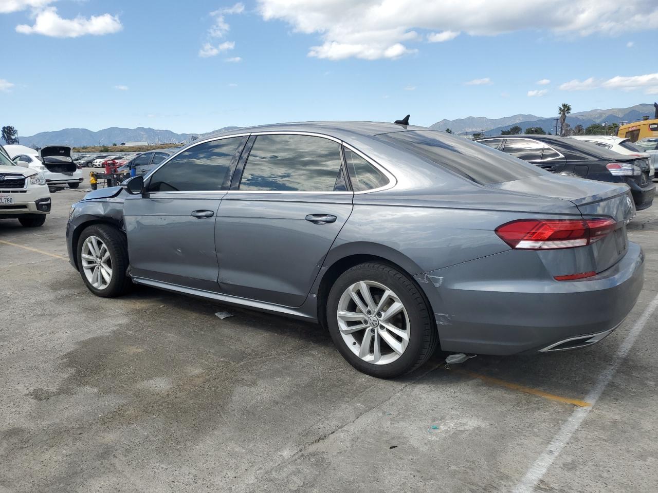 Photo 1 VIN: 1VWSA7A34LC017908 - VOLKSWAGEN PASSAT 