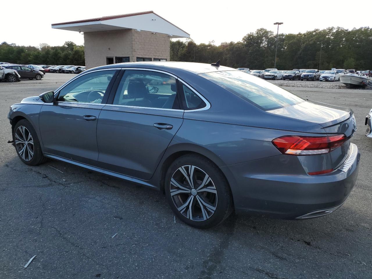 Photo 1 VIN: 1VWSA7A34MC007347 - VOLKSWAGEN PASSAT 