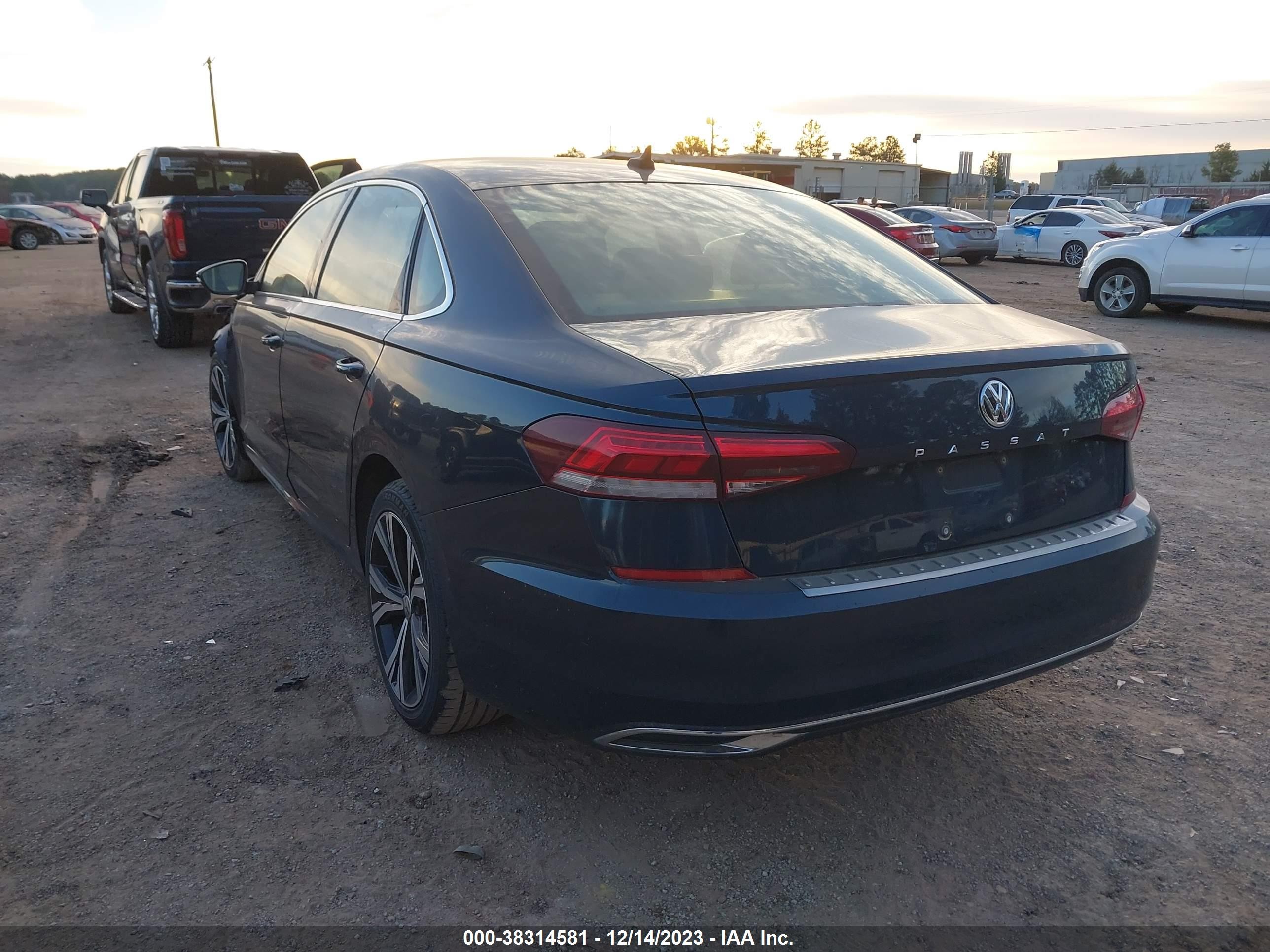 Photo 2 VIN: 1VWSA7A35MC002979 - VOLKSWAGEN PASSAT 