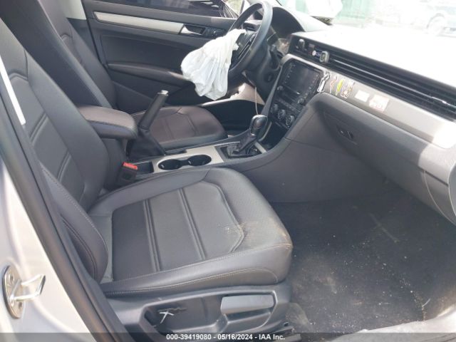 Photo 4 VIN: 1VWSA7A36MC000688 - VOLKSWAGEN PASSAT 