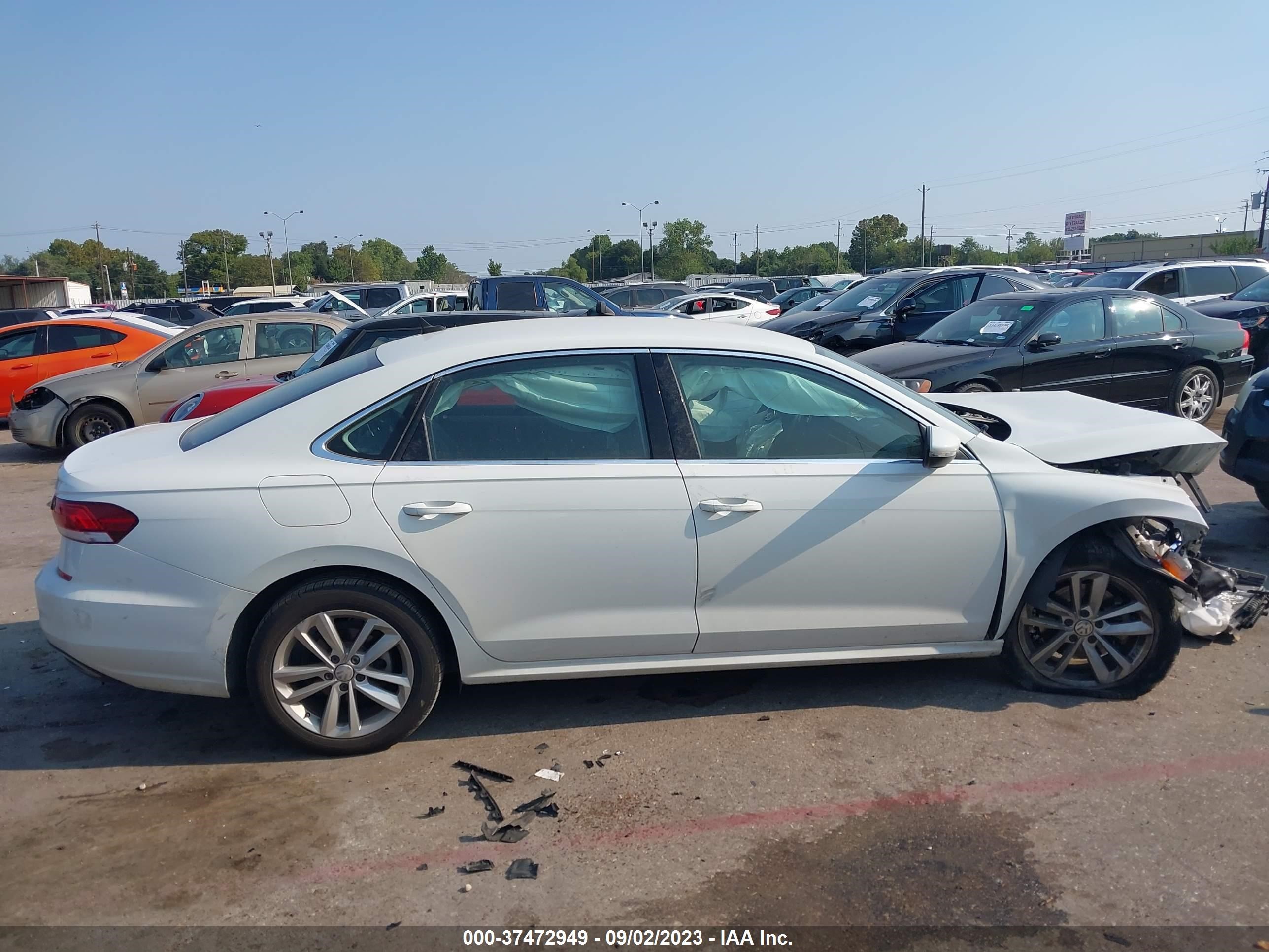 Photo 12 VIN: 1VWSA7A37LC026747 - VOLKSWAGEN PASSAT 