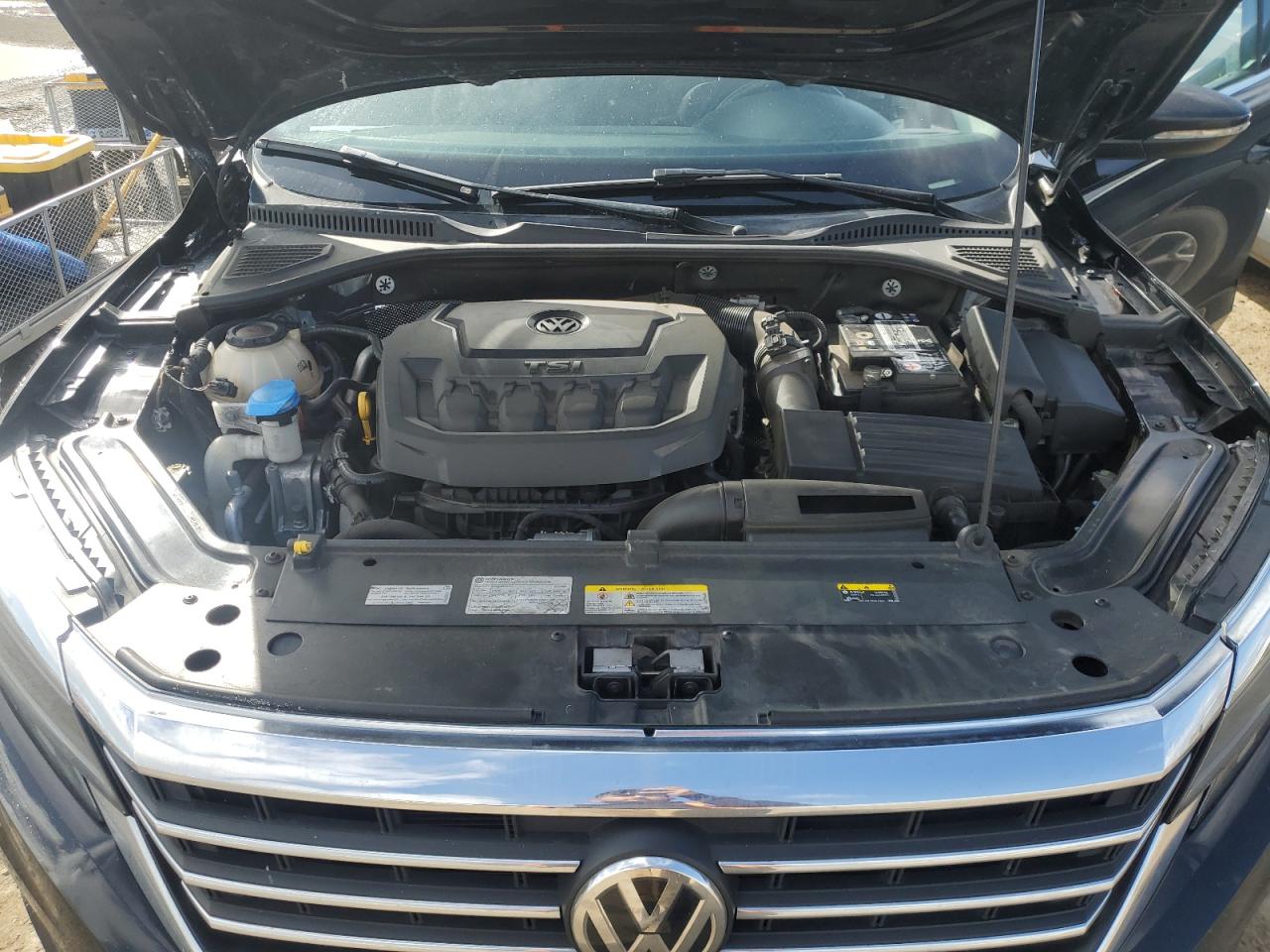 Photo 10 VIN: 1VWSA7A39MC001835 - VOLKSWAGEN PASSAT 