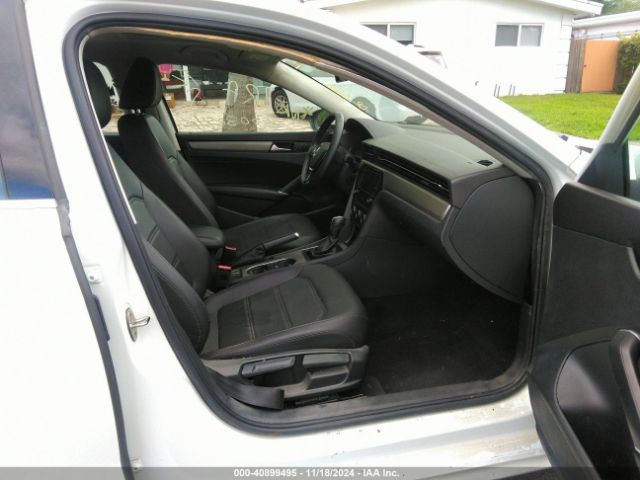 Photo 4 VIN: 1VWSA7A39MC008428 - VOLKSWAGEN PASSAT 