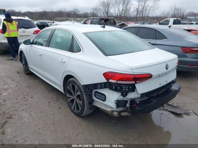 Photo 2 VIN: 1VWSA7A39NC001559 - VOLKSWAGEN PASSAT 