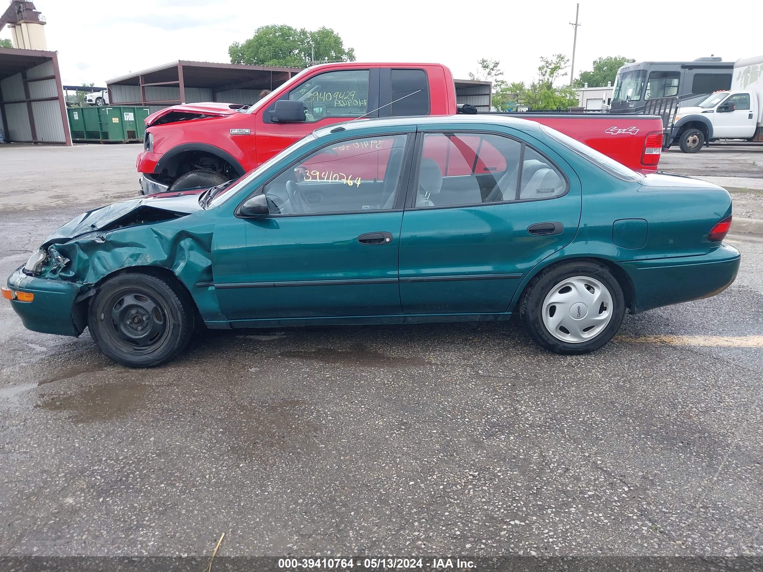 Photo 13 VIN: 1Y1SK5261TZ025406 - GEO PRIZM 