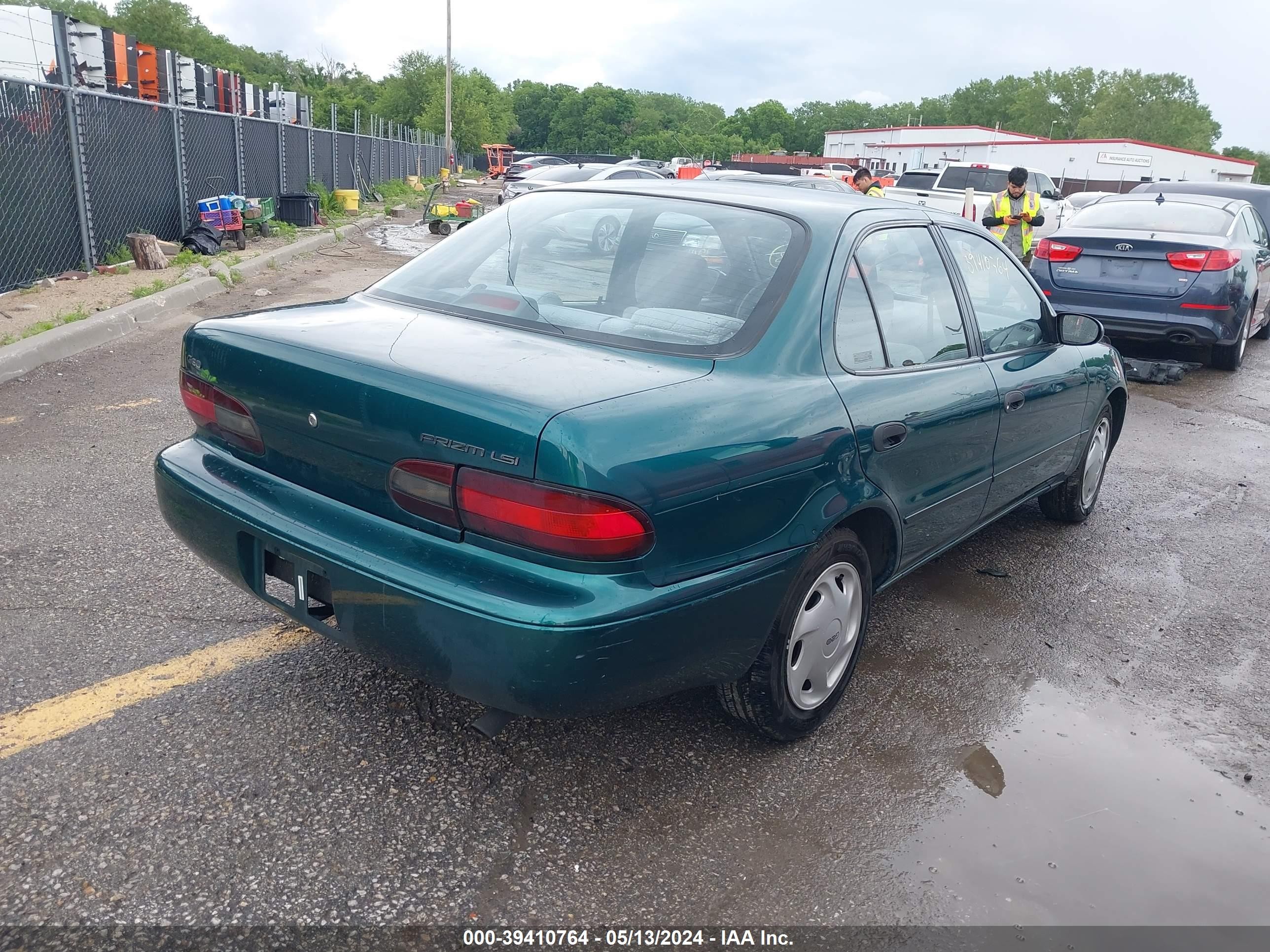 Photo 3 VIN: 1Y1SK5261TZ025406 - GEO PRIZM 