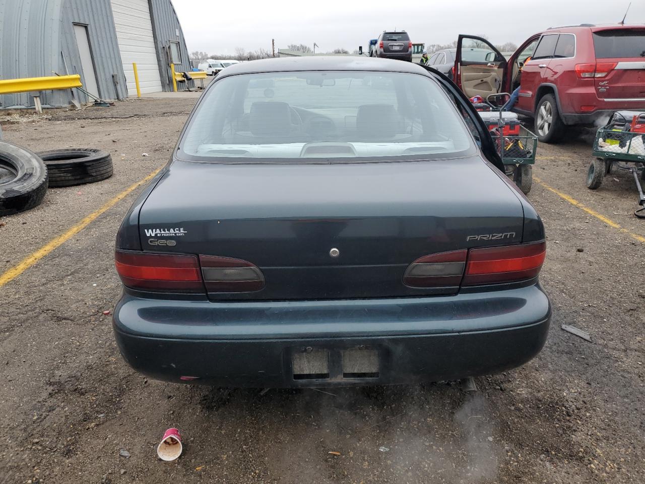 Photo 5 VIN: 1Y1SK5266VZ423116 - GEO PRIZM 