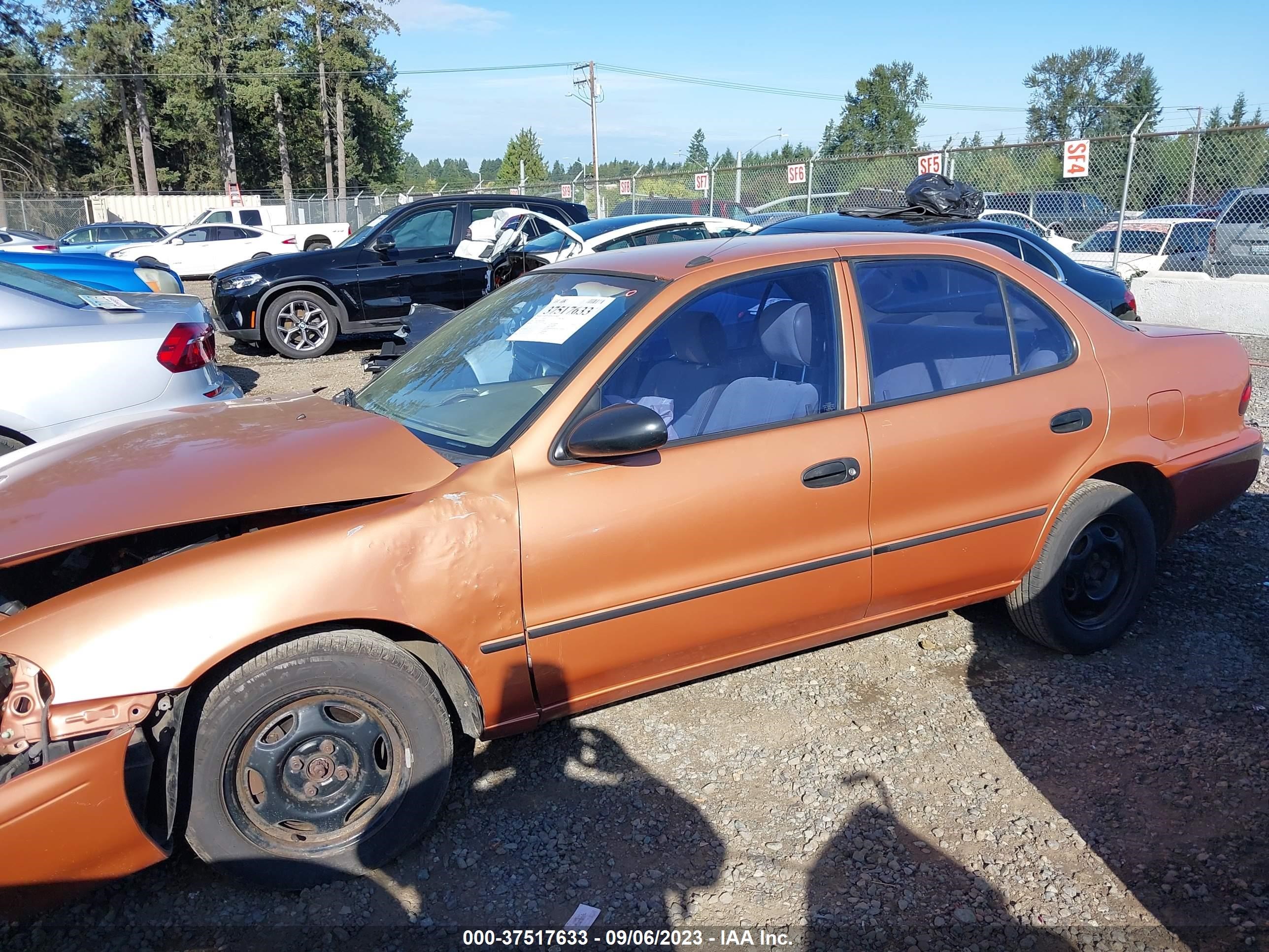 Photo 12 VIN: 1Y1SK5268VZ418984 - GEO PRIZM 