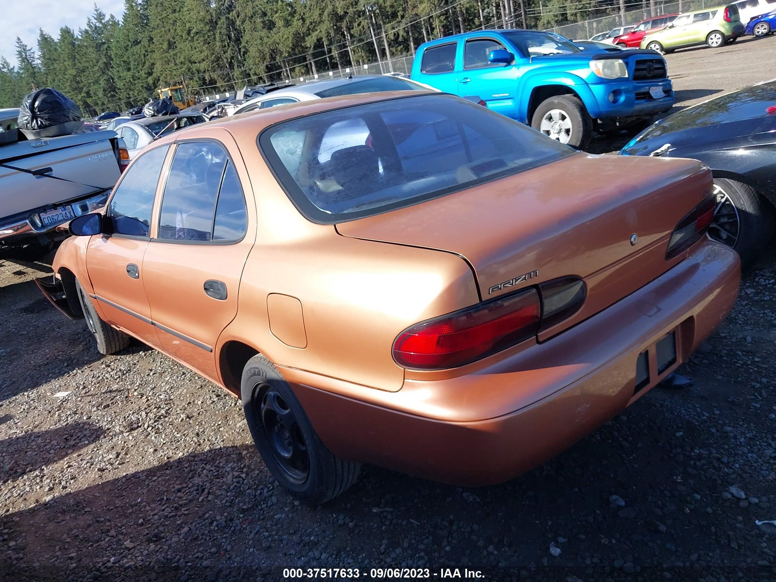 Photo 2 VIN: 1Y1SK5268VZ418984 - GEO PRIZM 