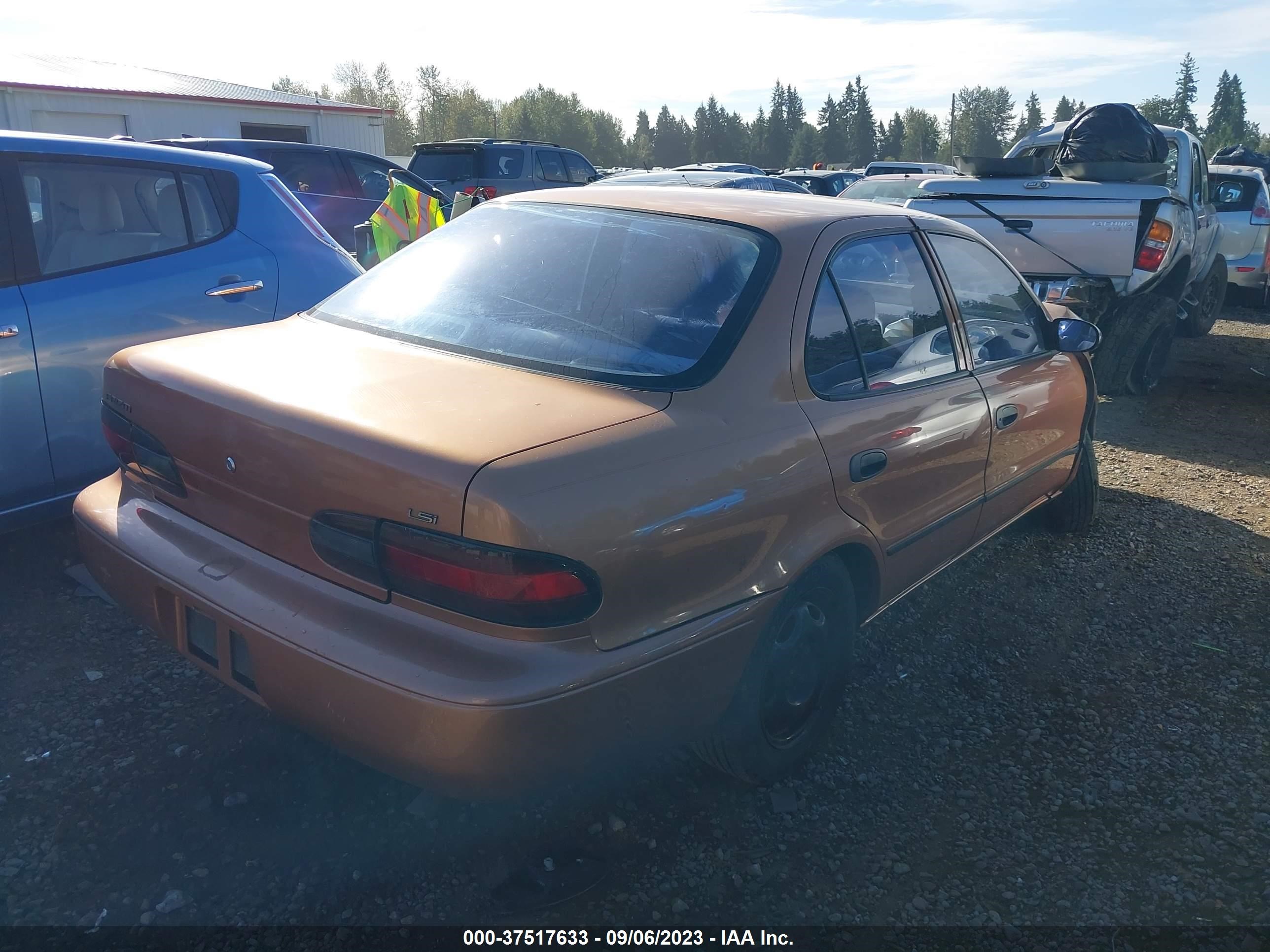 Photo 3 VIN: 1Y1SK5268VZ418984 - GEO PRIZM 