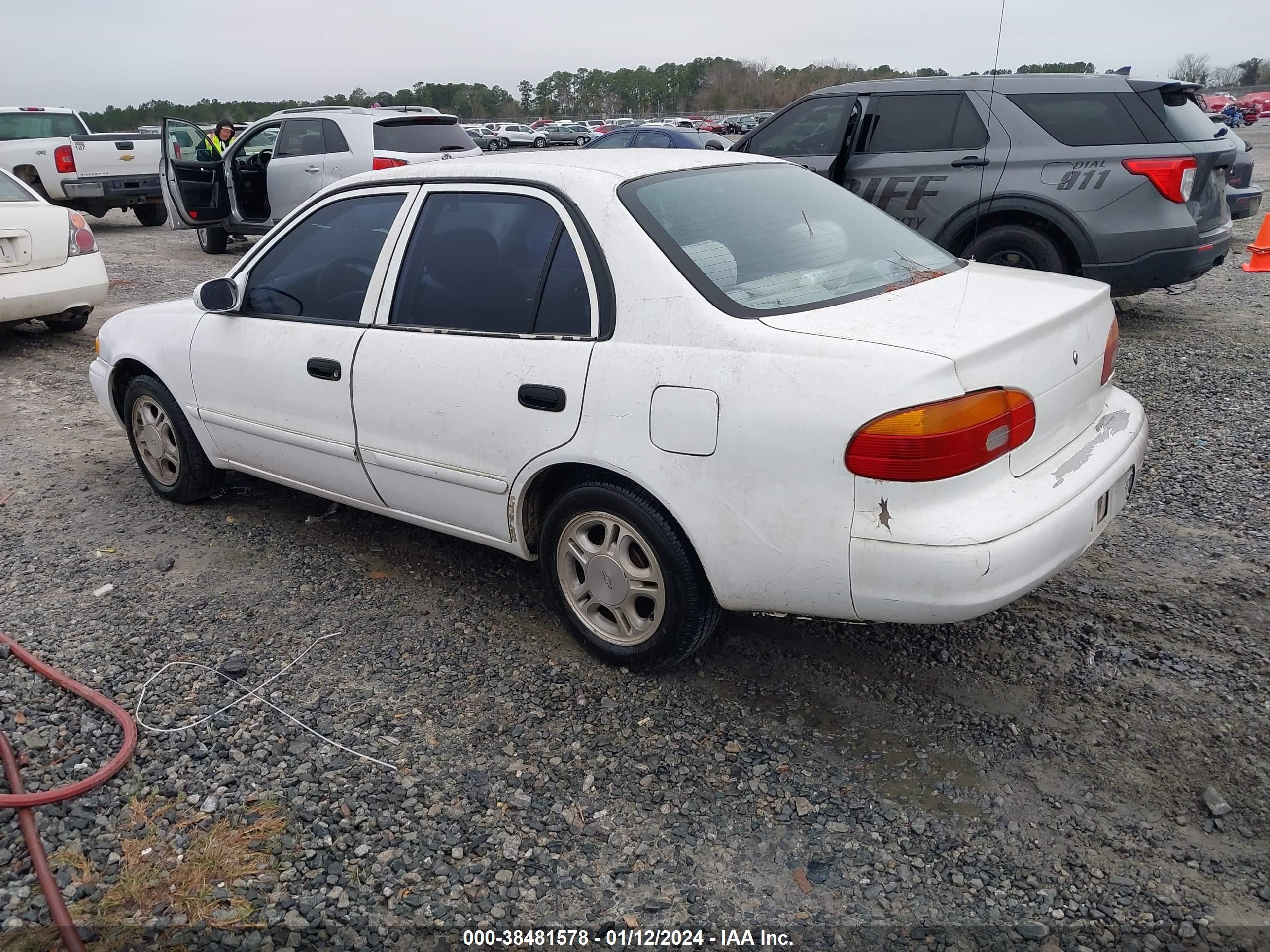 Photo 2 VIN: 1Y1SK52852Z425694 - CHEVROLET PRIZM 