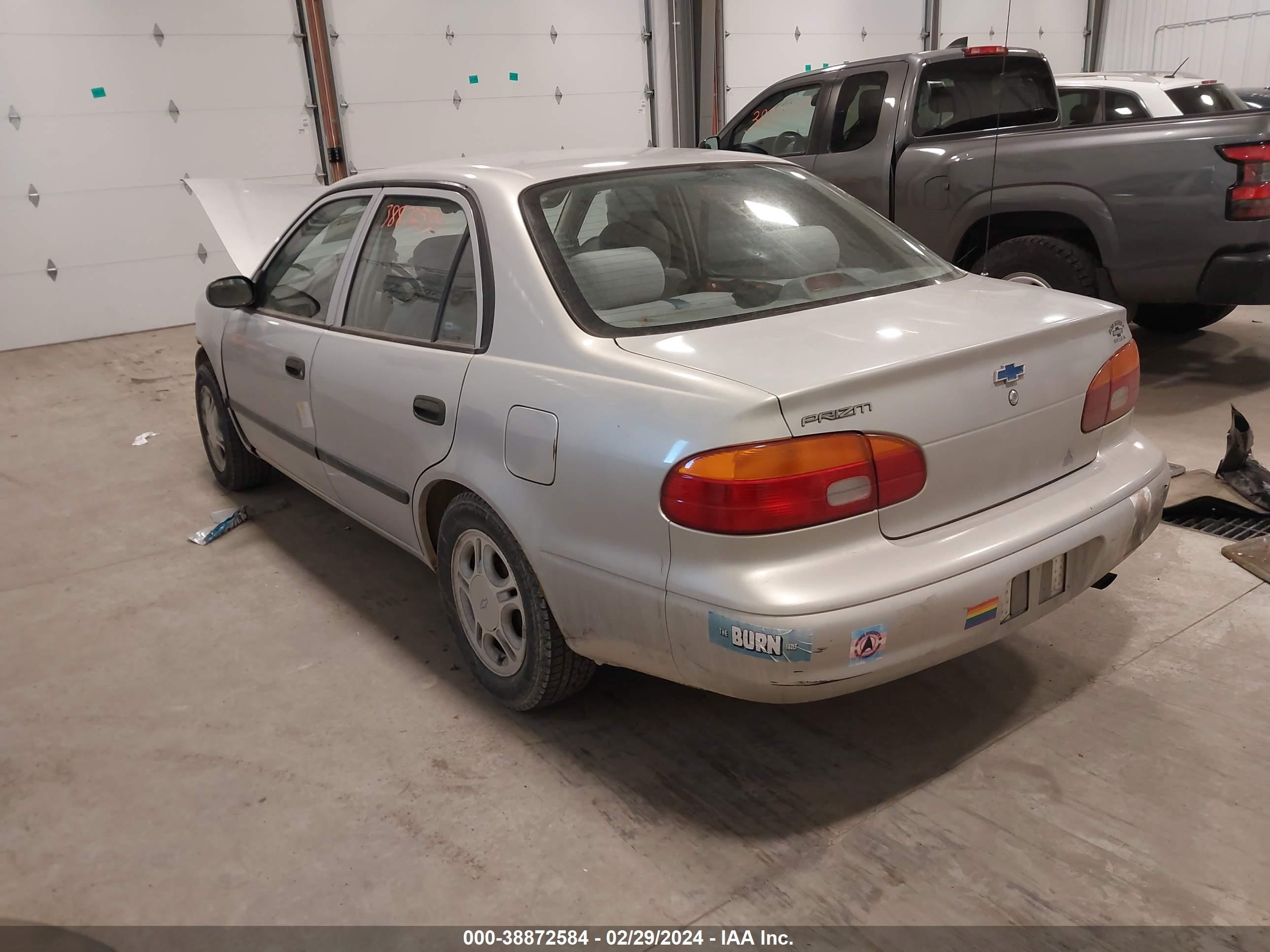 Photo 2 VIN: 1Y1SK5285XZ405789 - CHEVROLET PRIZM 