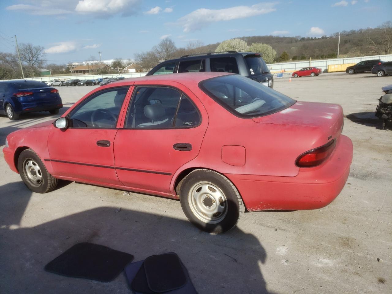 Photo 1 VIN: 1Y1SK5365PZ055612 - GEO PRIZM 