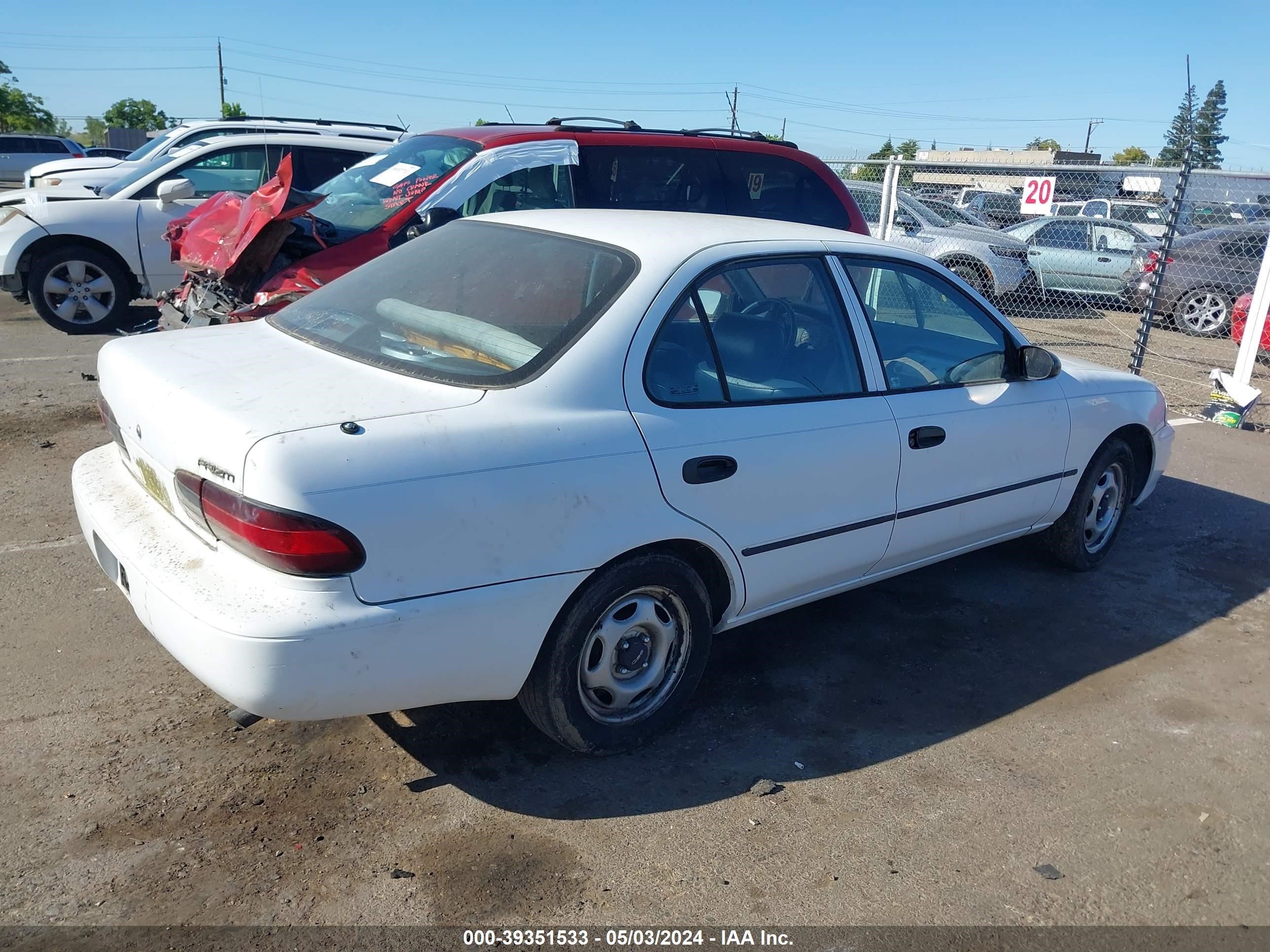 Photo 3 VIN: 1Y1SK5367RZ038555 - GEO PRIZM 