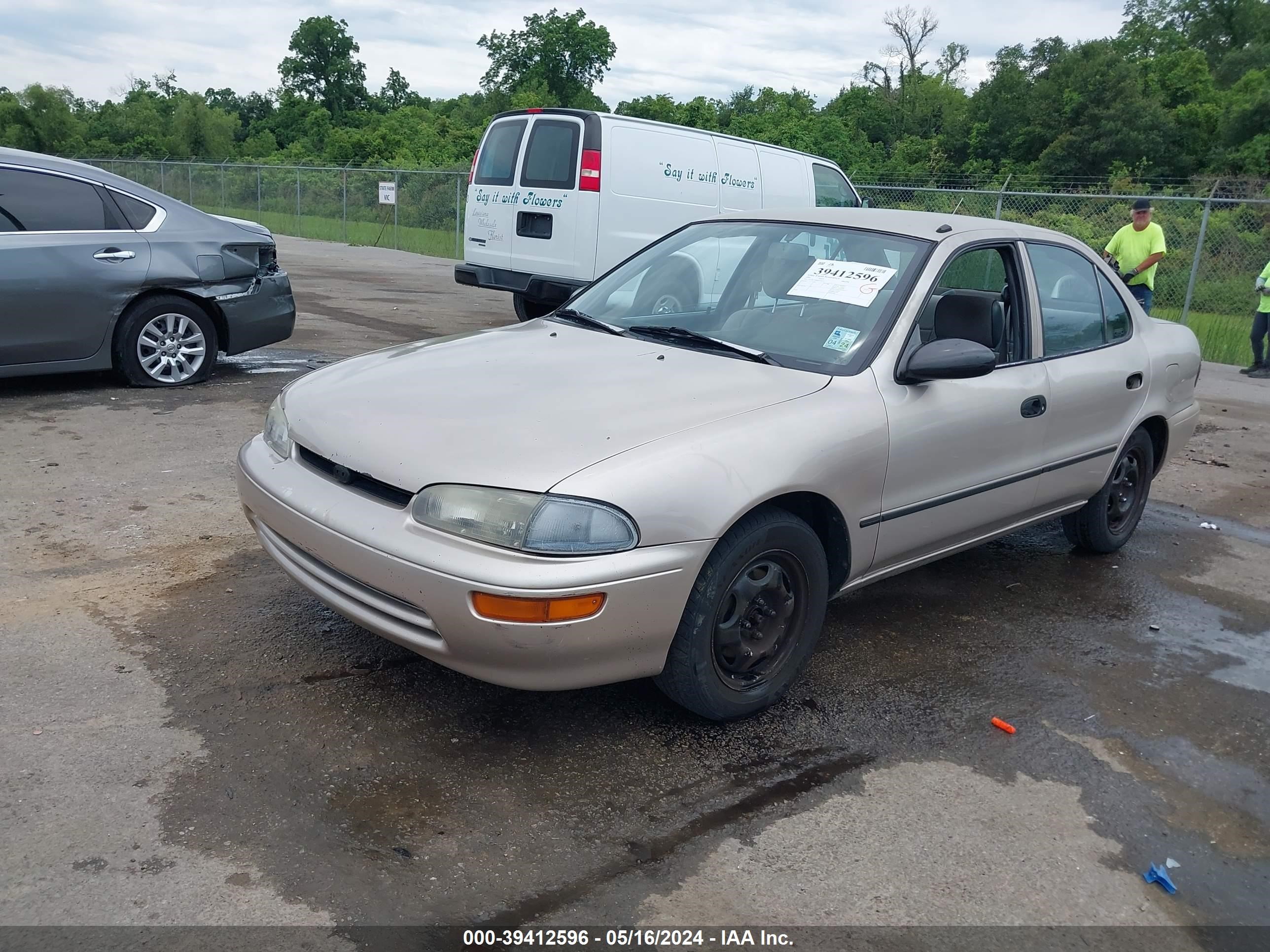 Photo 1 VIN: 1Y1SK5368RZ040525 - GEO PRIZM 