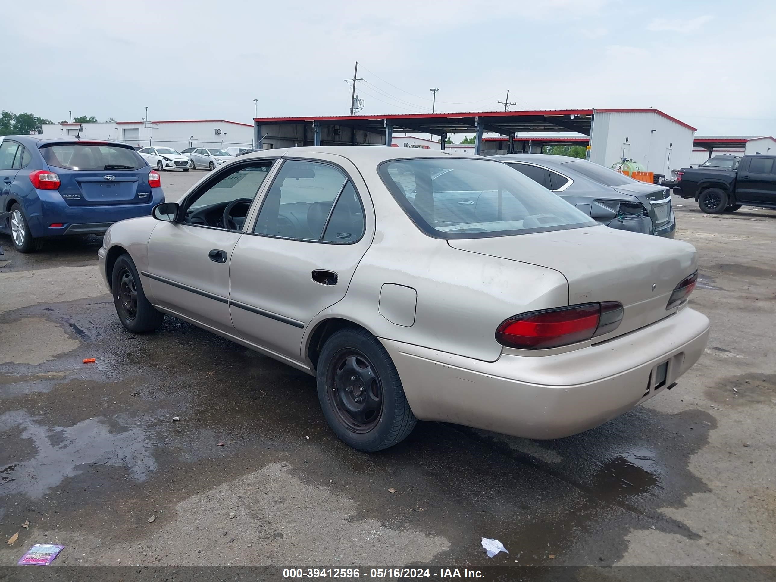 Photo 2 VIN: 1Y1SK5368RZ040525 - GEO PRIZM 