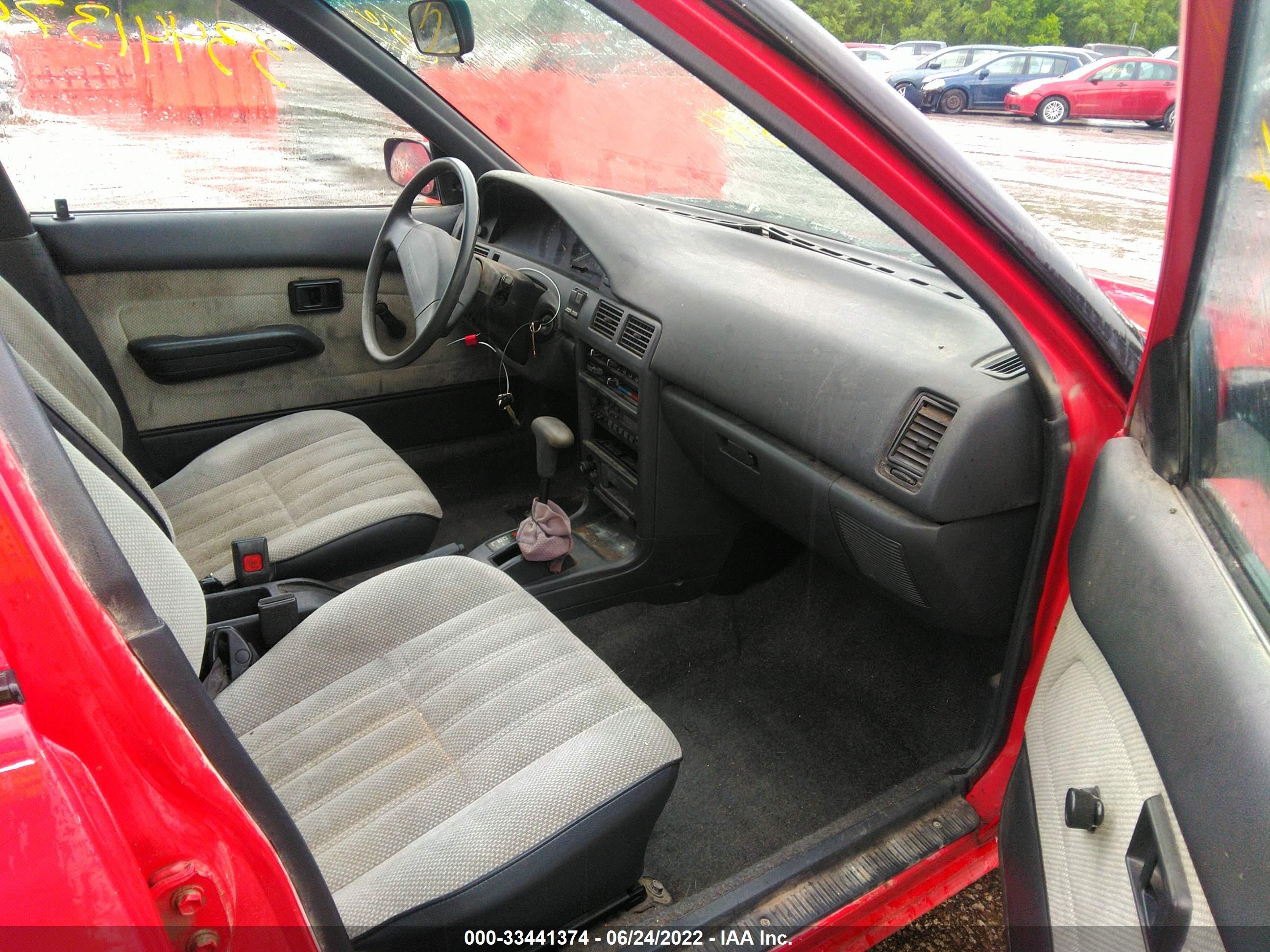 Photo 4 VIN: 1Y1SK5465NZ005904 - GEO PRIZM 