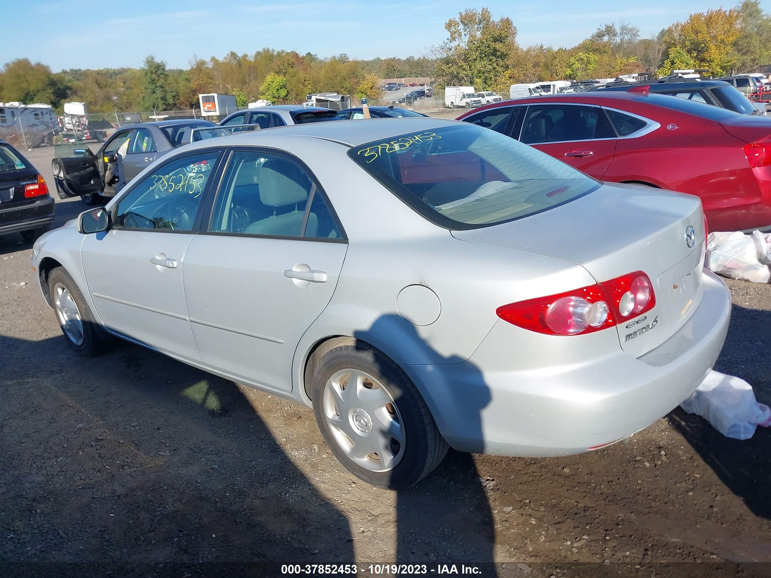 Photo 2 VIN: 1YVFP80C535M30350 - MAZDA 6 