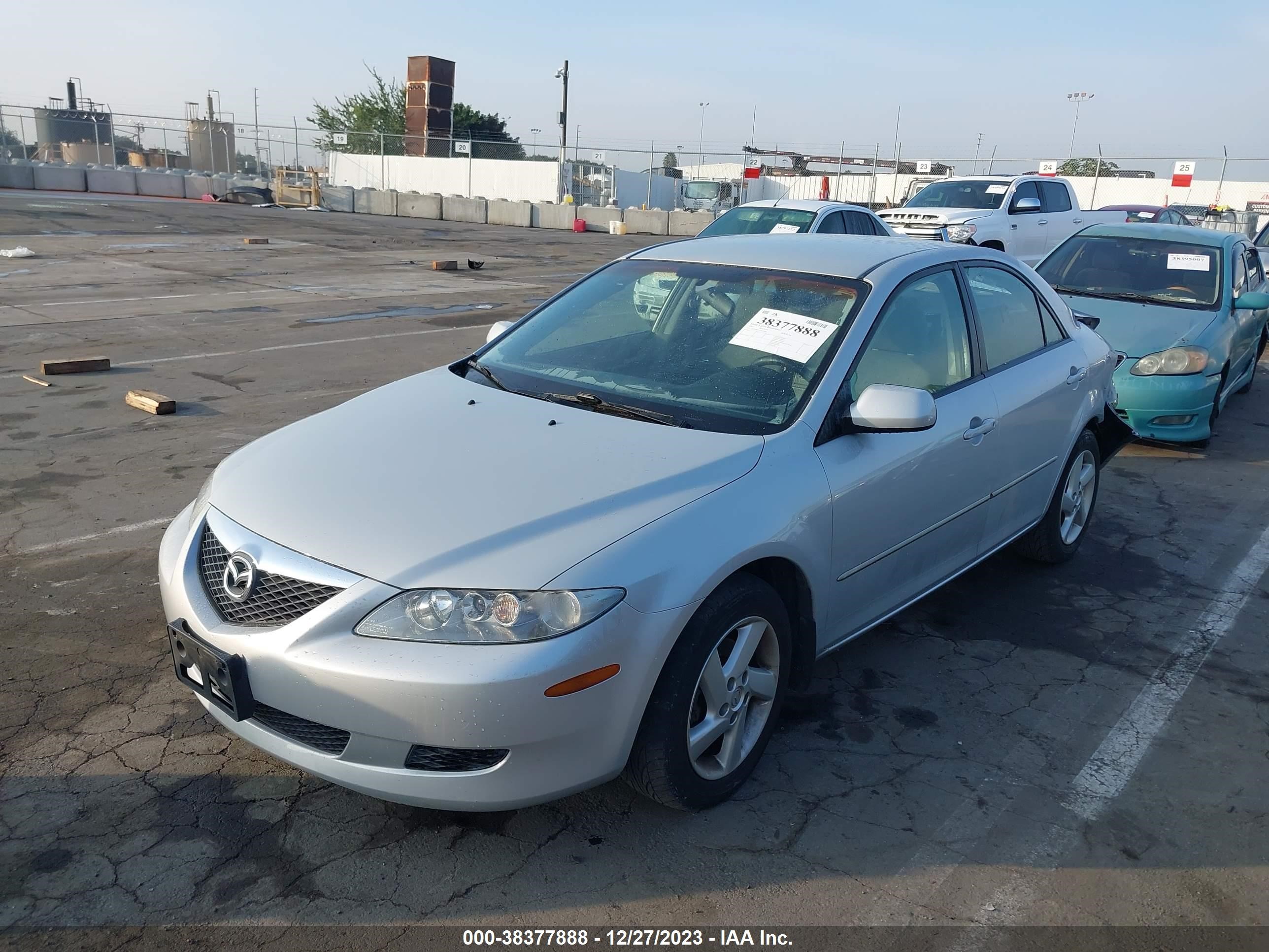 Photo 1 VIN: 1YVFP80C835M36806 - MAZDA 6 