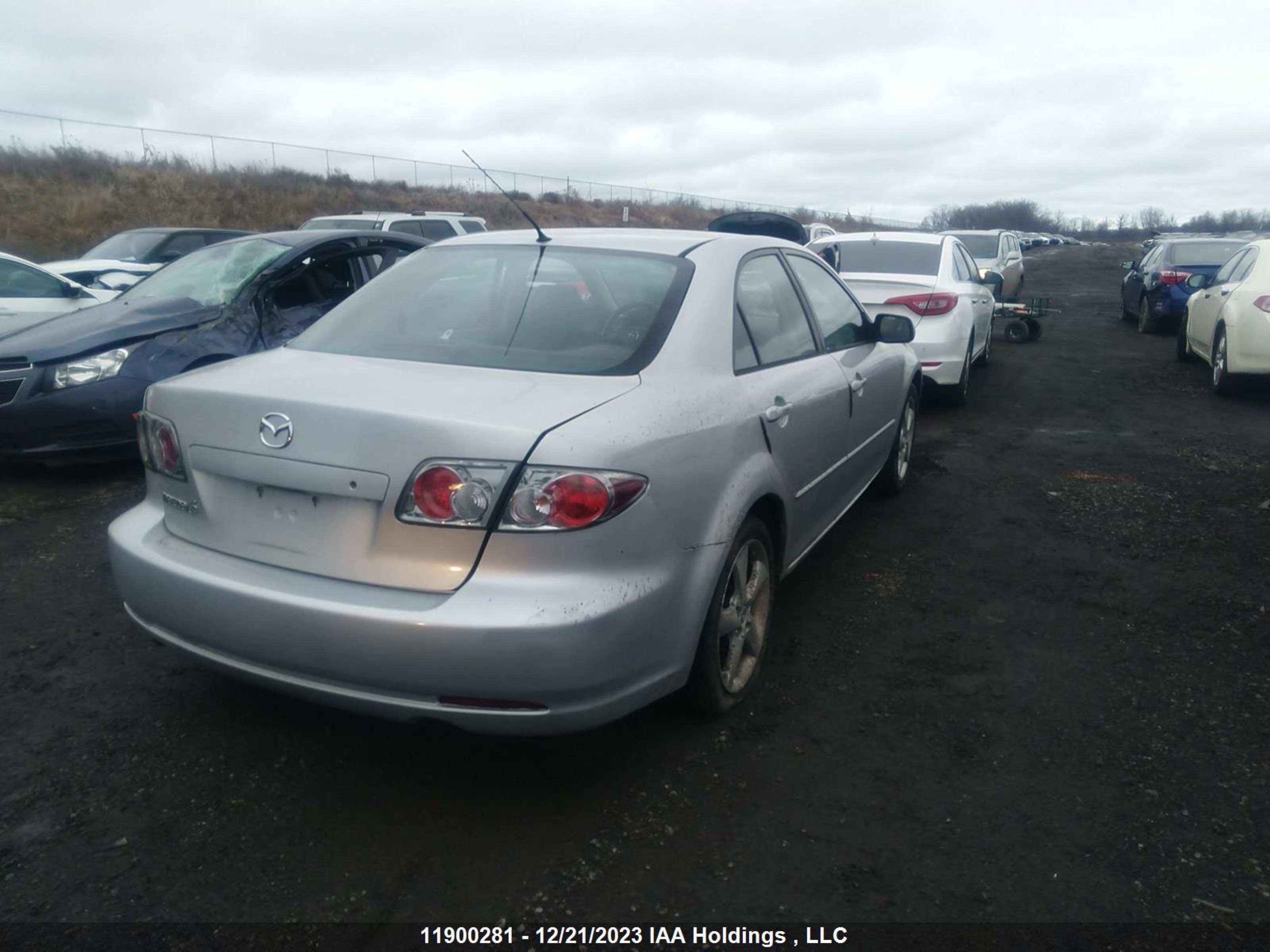 Photo 3 VIN: 1YVFP80C865M06337 - MAZDA 6 