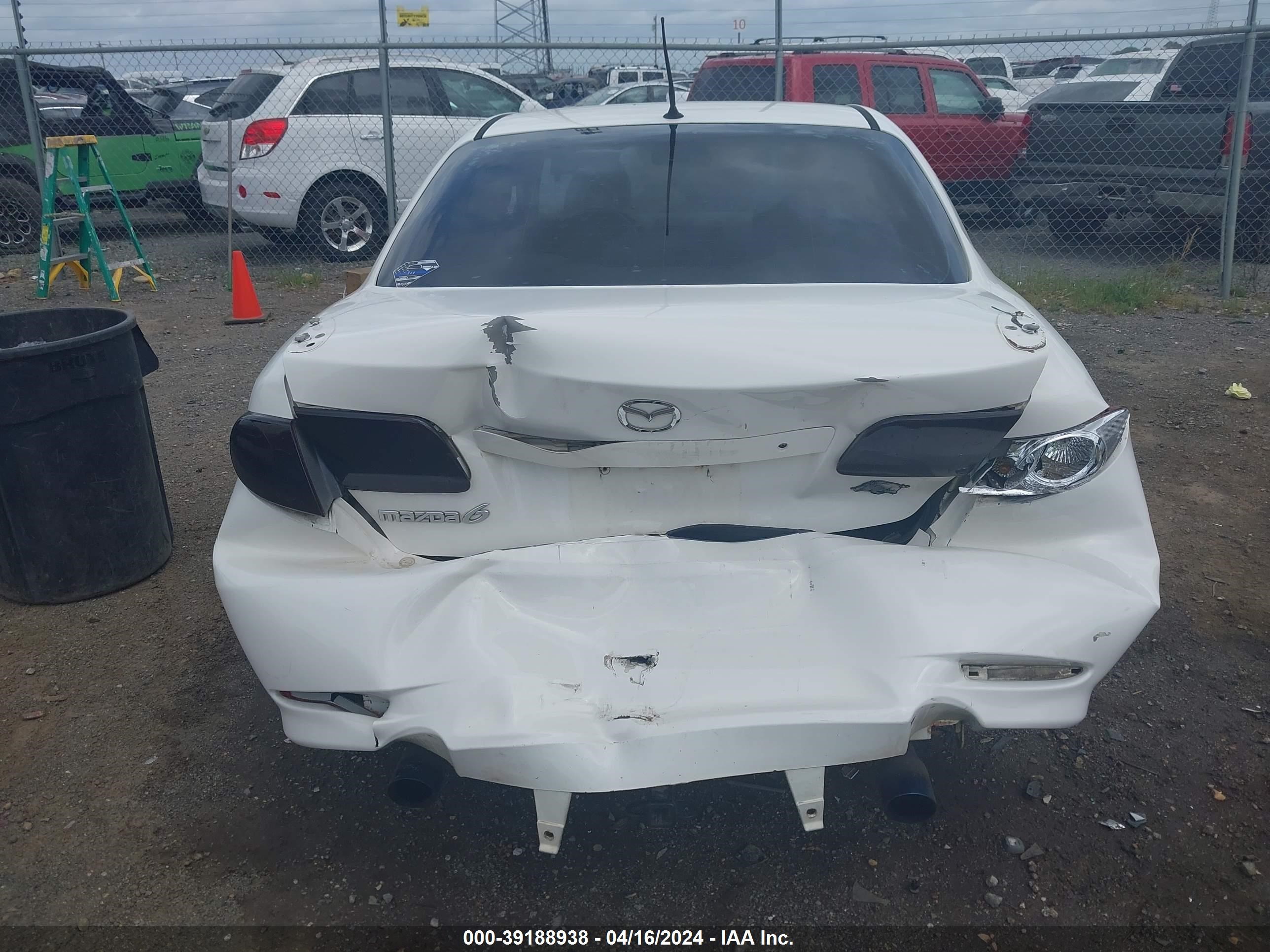 Photo 15 VIN: 1YVFP80CX45N79077 - MAZDA 6 