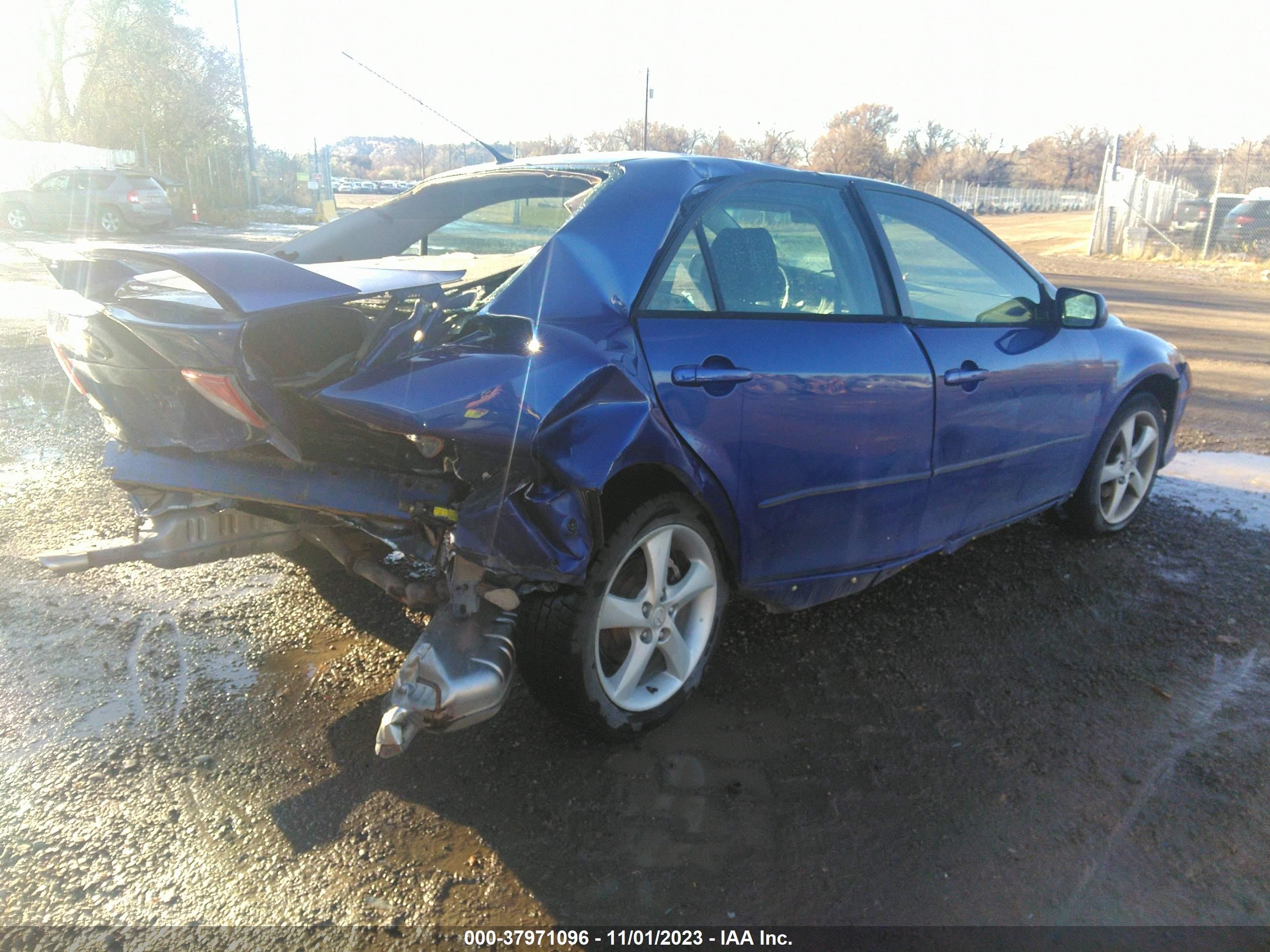 Photo 3 VIN: 1YVFP80D945N15895 - MAZDA 6 