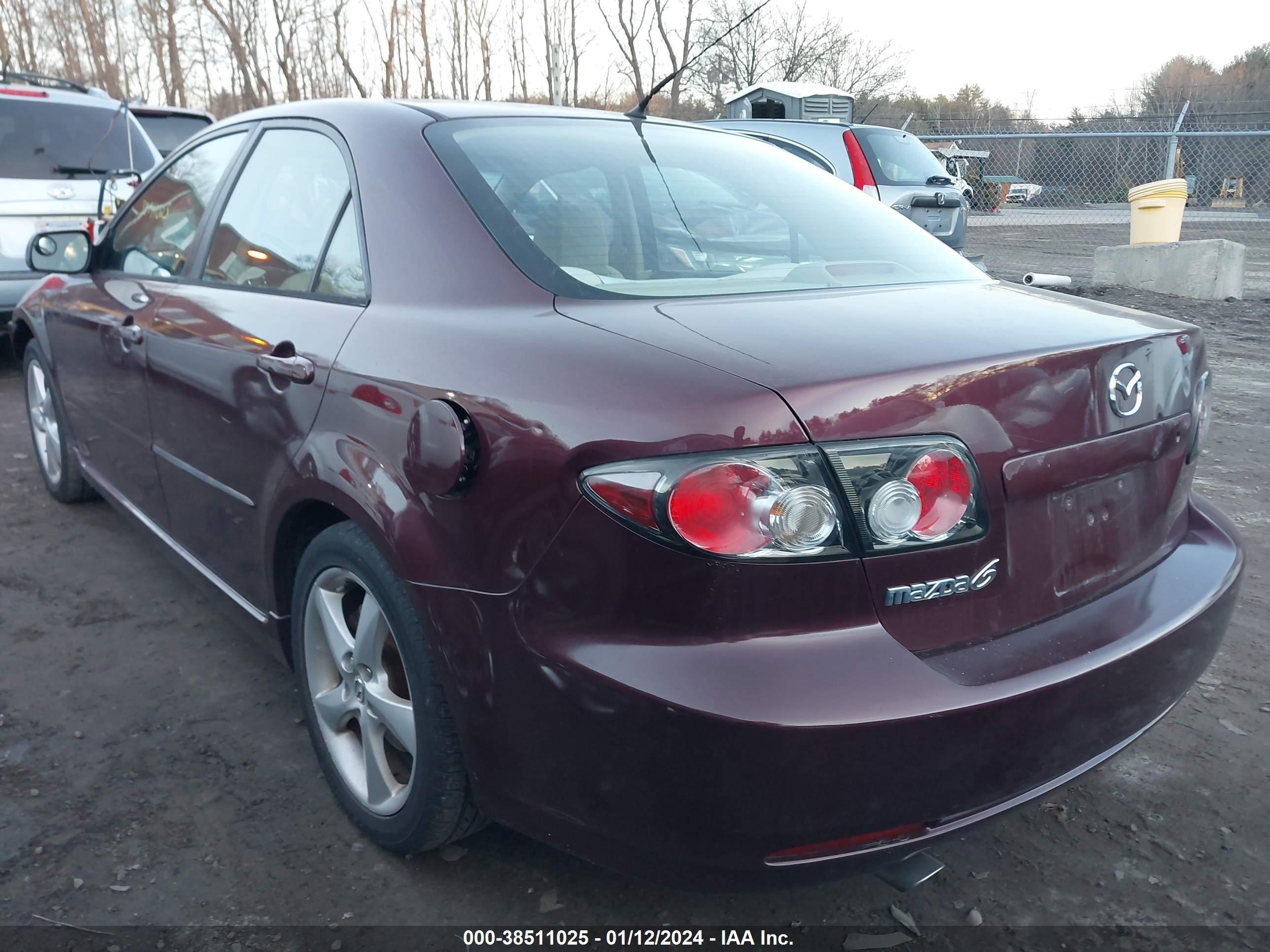 Photo 2 VIN: 1YVHP80C085M18056 - MAZDA 6 