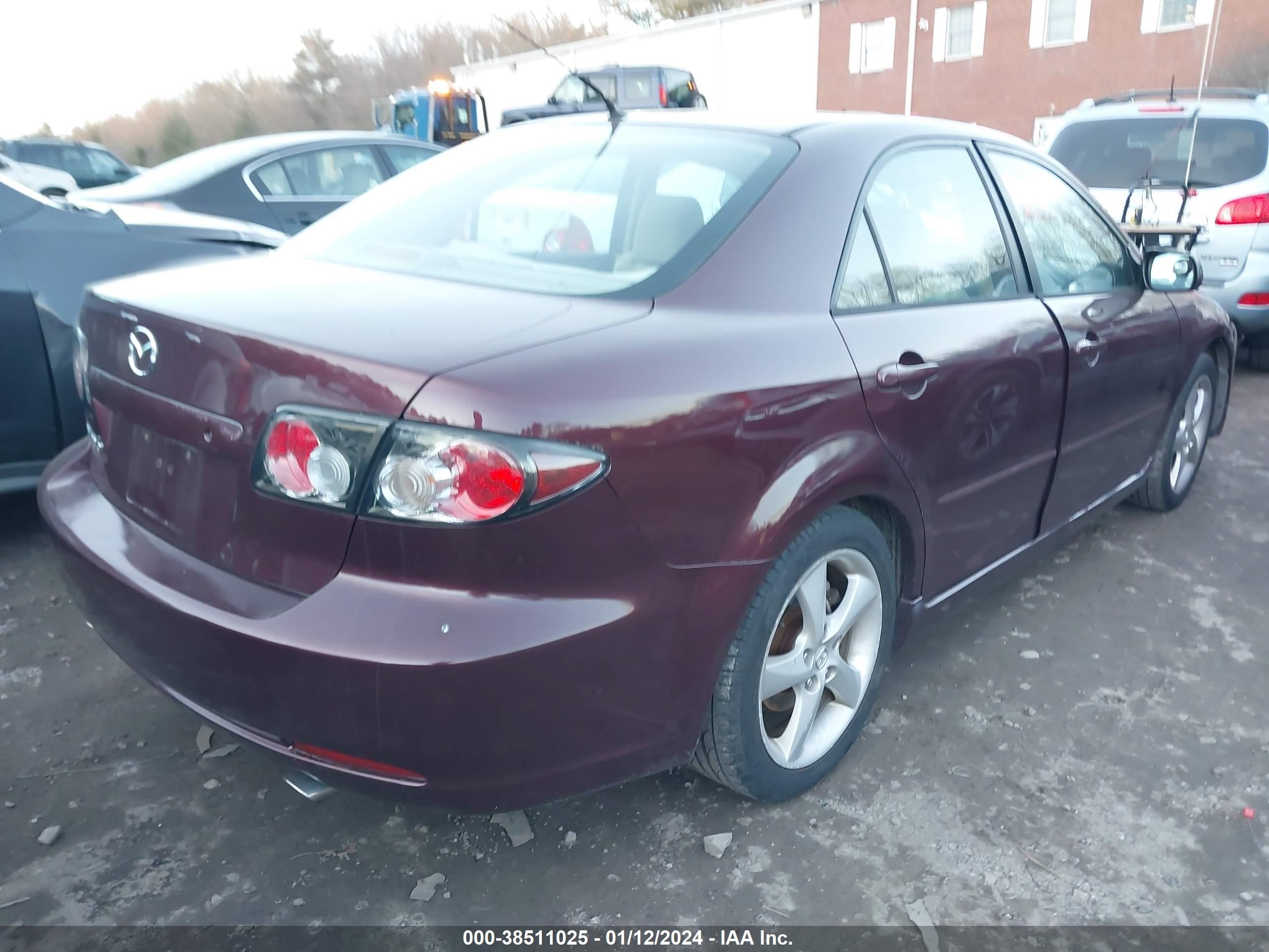 Photo 3 VIN: 1YVHP80C085M18056 - MAZDA 6 