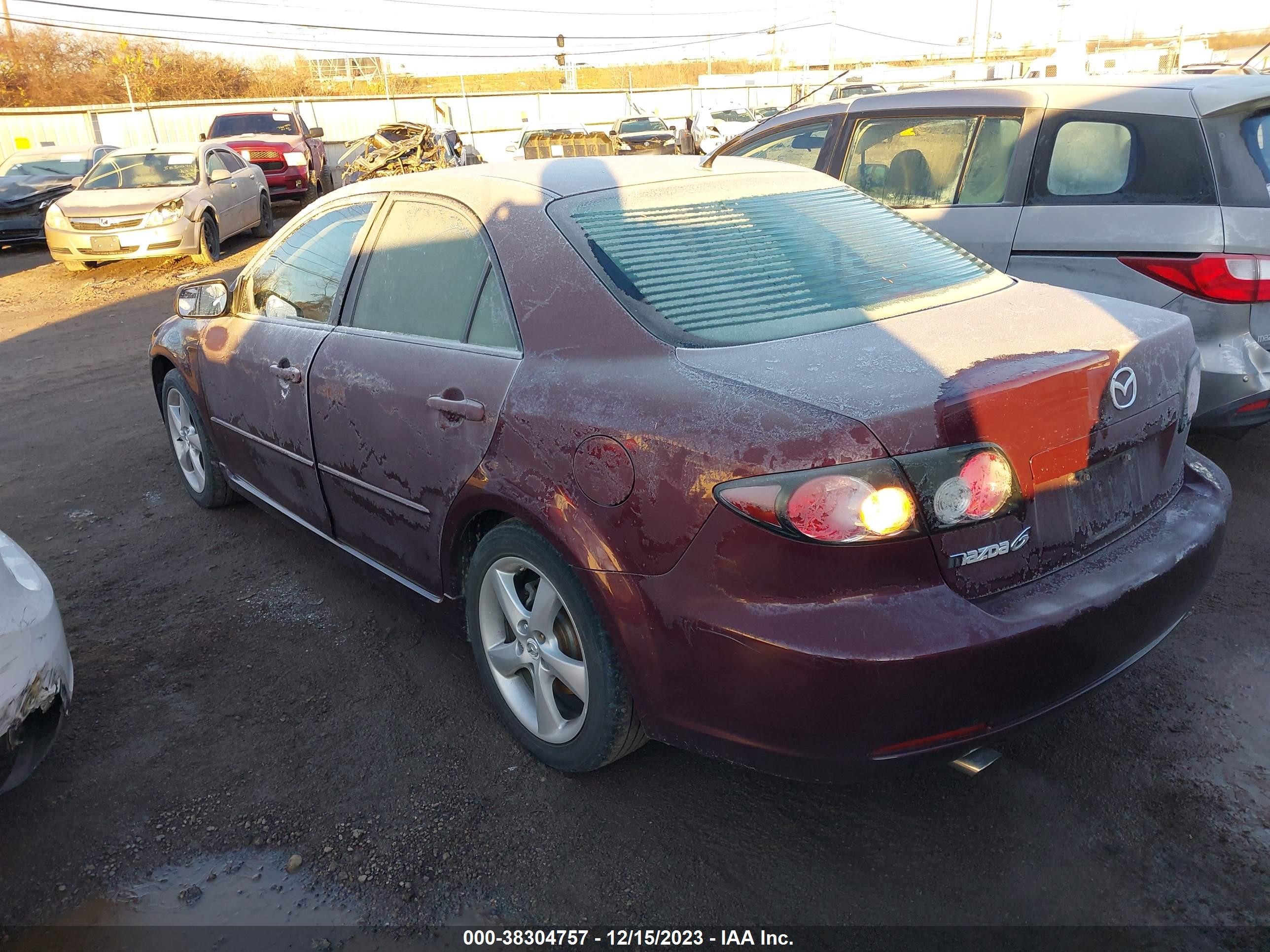 Photo 2 VIN: 1YVHP80C285M40592 - MAZDA 6 