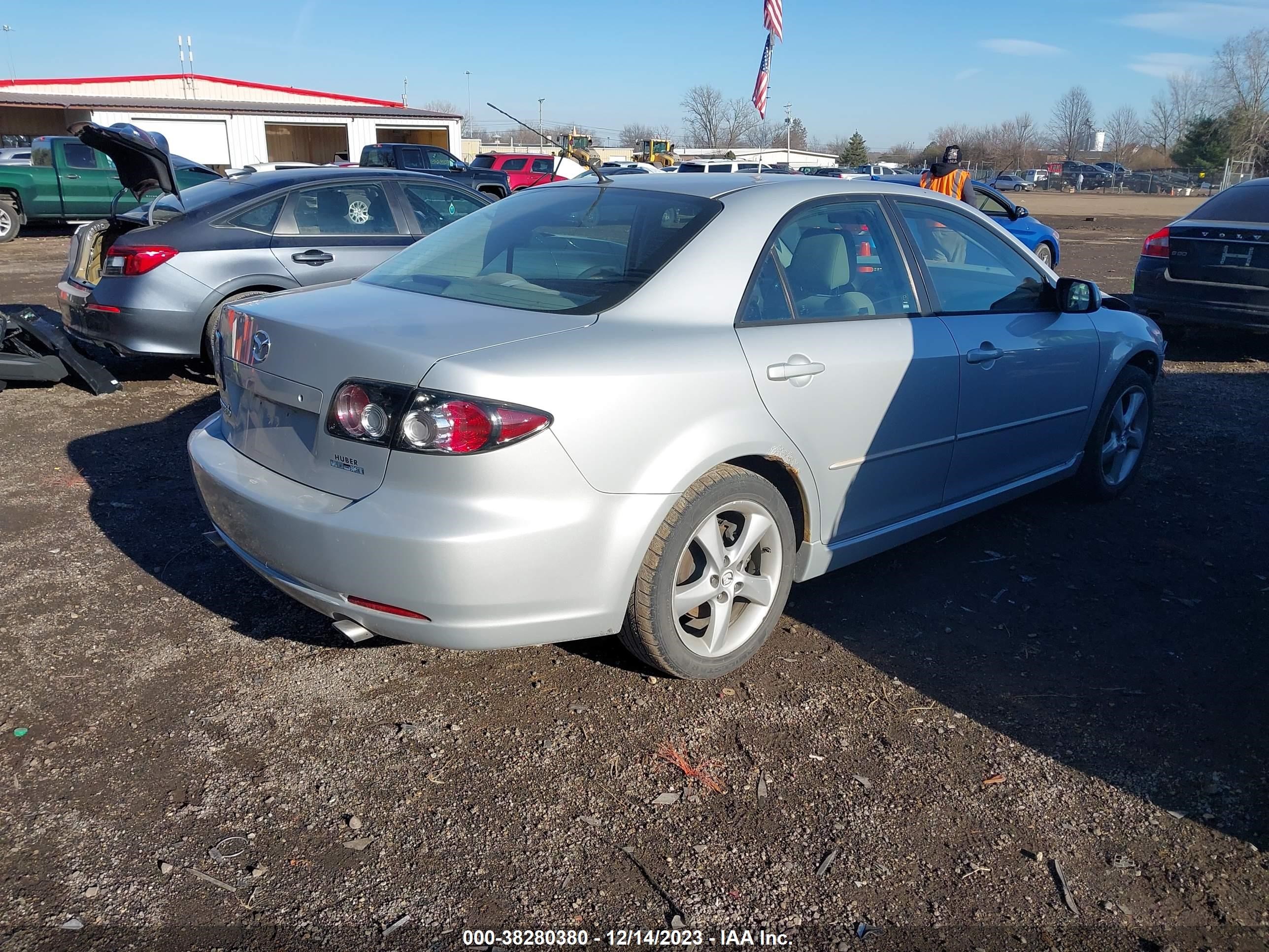 Photo 3 VIN: 1YVHP80C675M54641 - MAZDA 6 