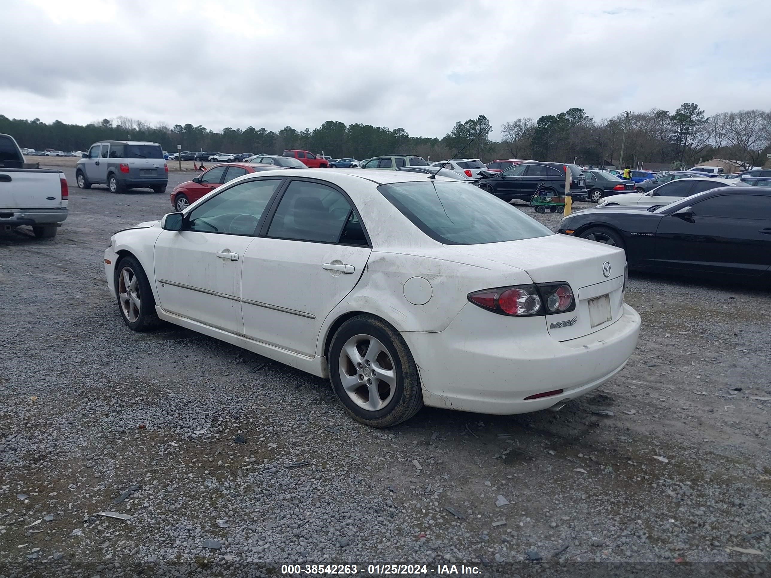 Photo 2 VIN: 1YVHP80C785M14733 - MAZDA 6 