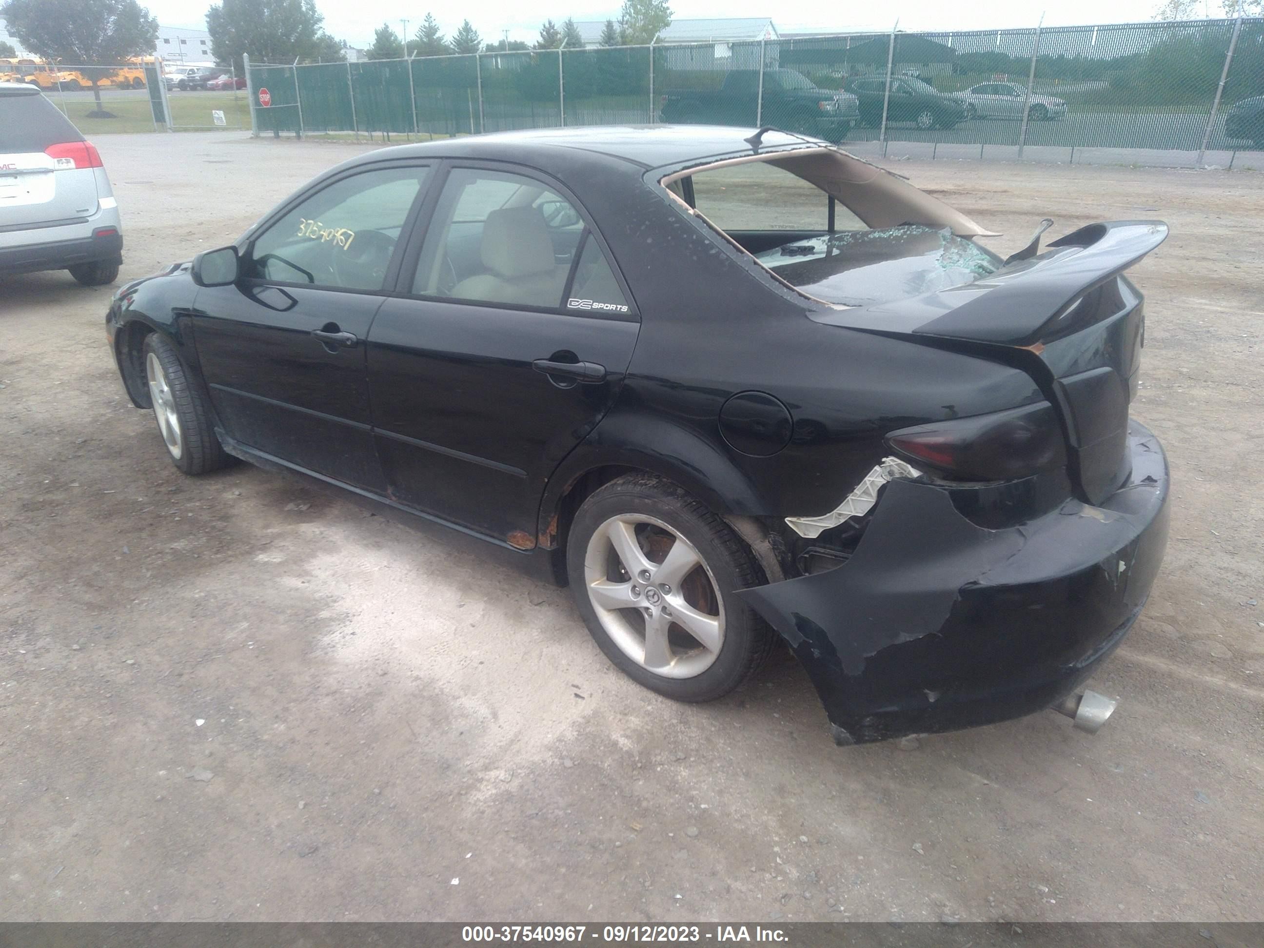 Photo 2 VIN: 1YVHP80C885M06818 - MAZDA 6 