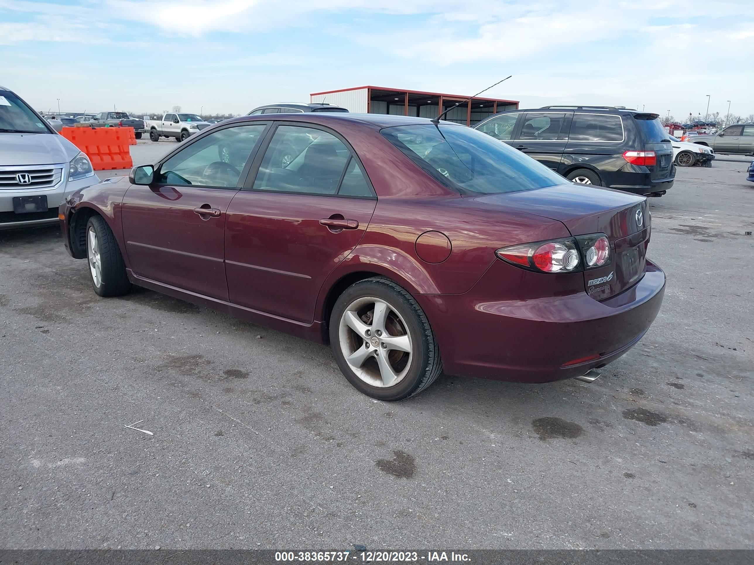 Photo 2 VIN: 1YVHP80C885M27524 - MAZDA 6 