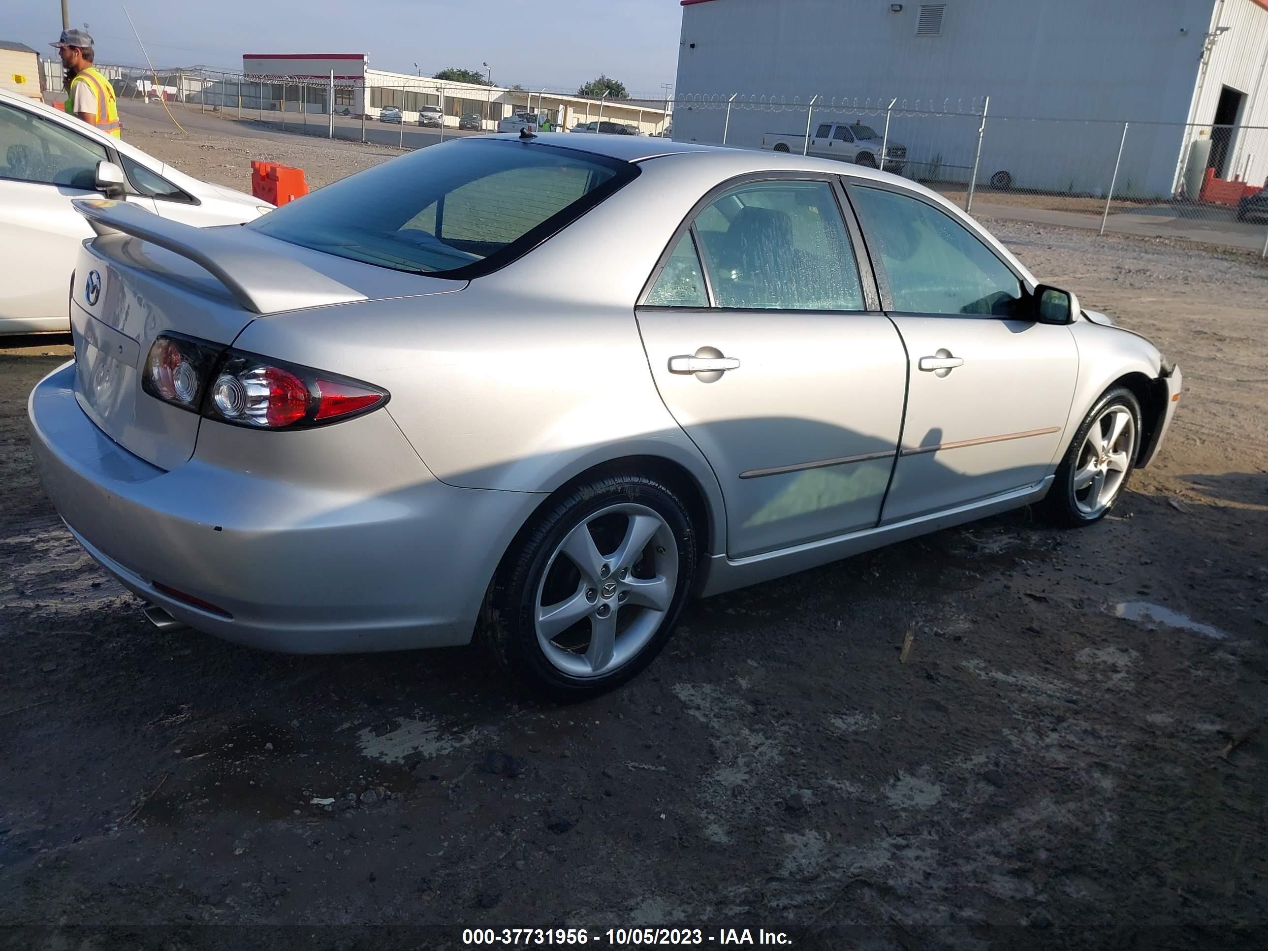 Photo 3 VIN: 1YVHP80C985M28293 - MAZDA 6 