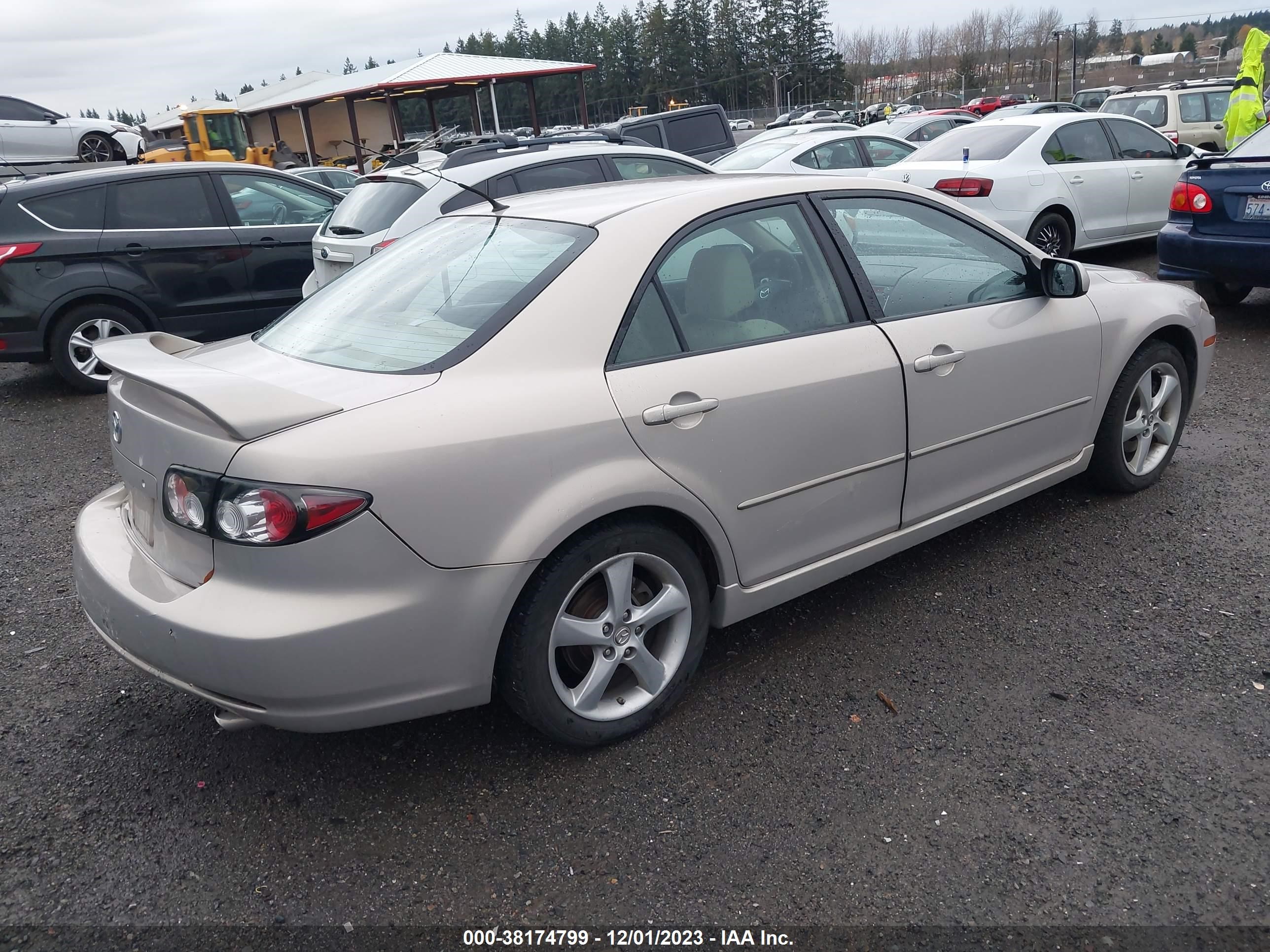 Photo 3 VIN: 1YVHP80CX85M43286 - MAZDA 6 