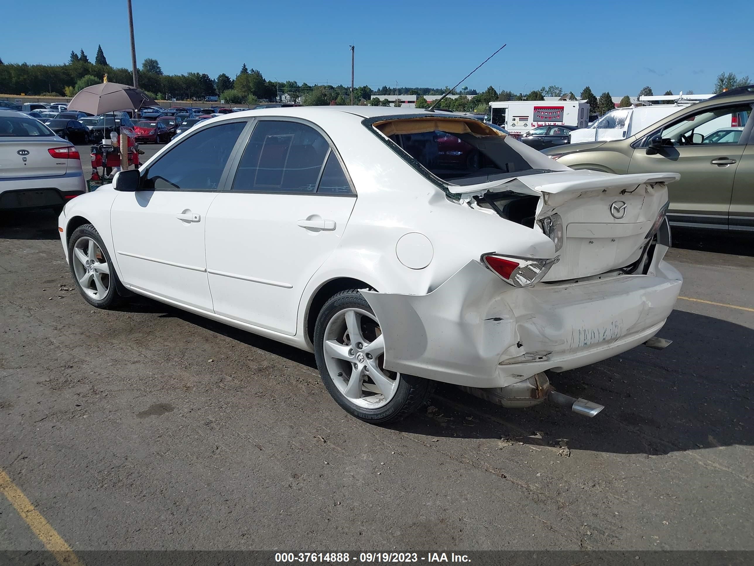 Photo 2 VIN: 1YVHP80D065M61107 - MAZDA 6 