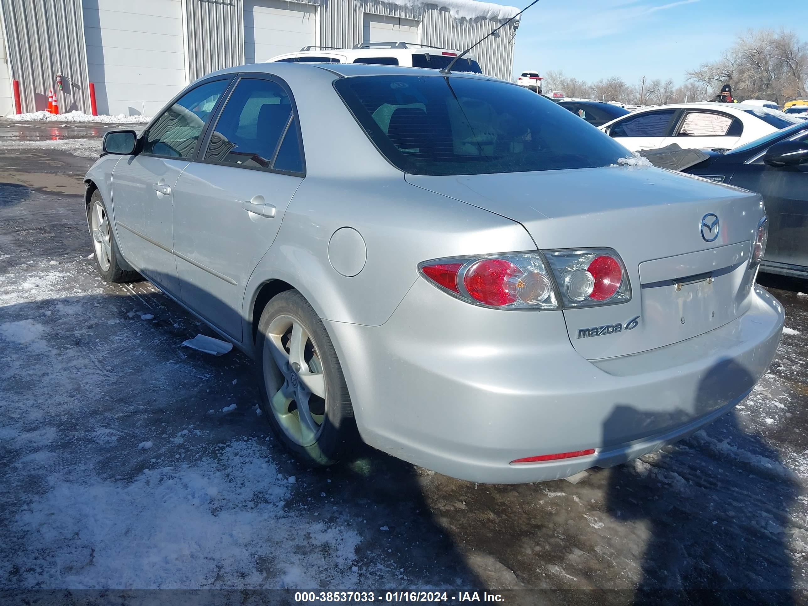 Photo 2 VIN: 1YVHP80D265M16377 - MAZDA 6 