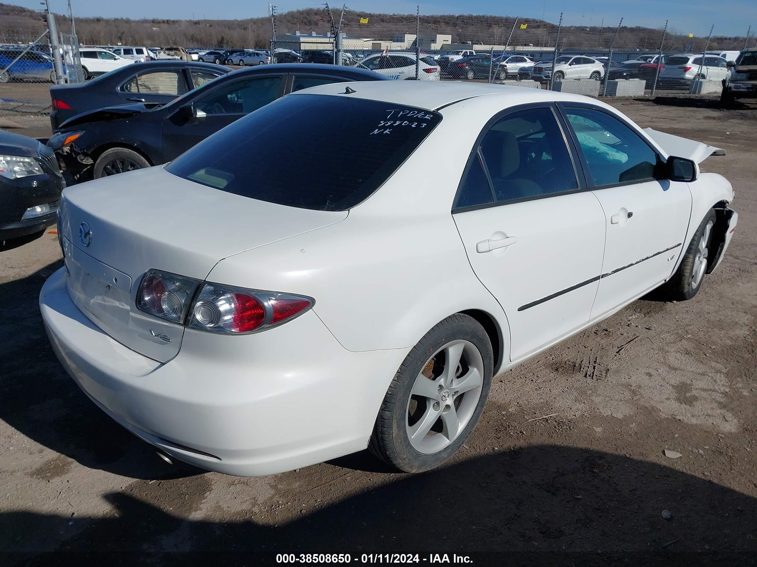 Photo 3 VIN: 1YVHP80D465M63829 - MAZDA 6 