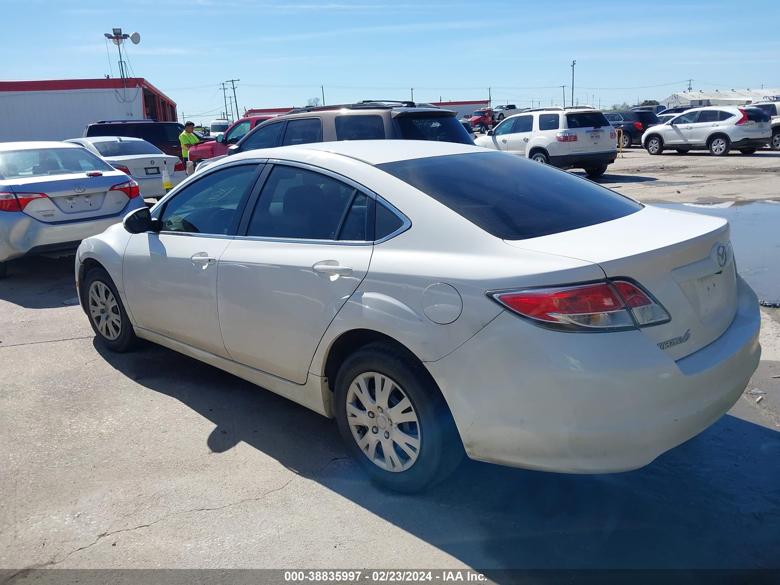 Photo 2 VIN: 1YVHP81A095M10702 - MAZDA 6 