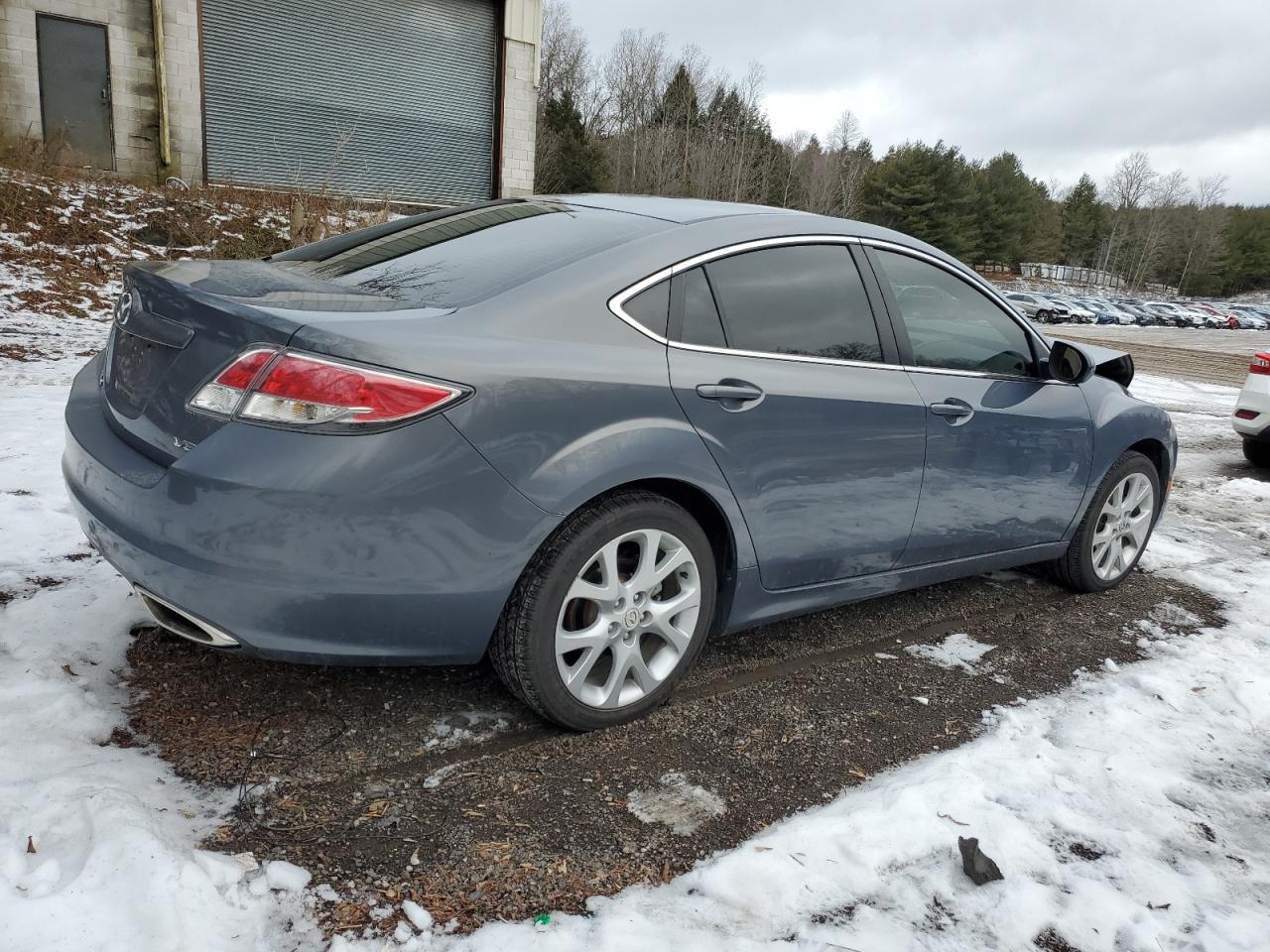 Photo 2 VIN: 1YVHP81BX95M22624 - MAZDA 6 