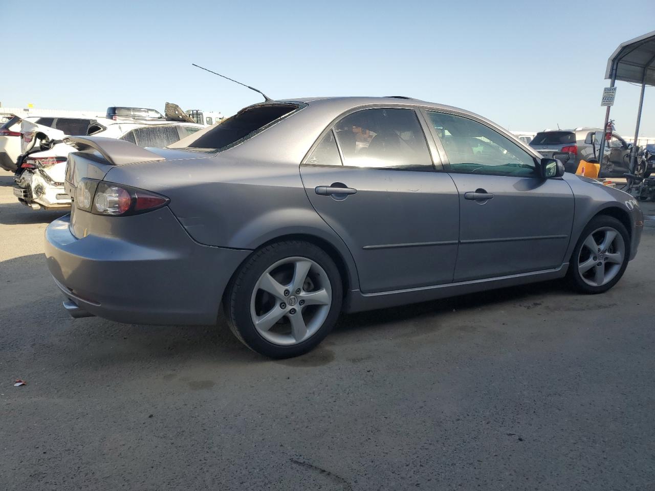 Photo 2 VIN: 1YVHP81C585M13613 - MAZDA 6 