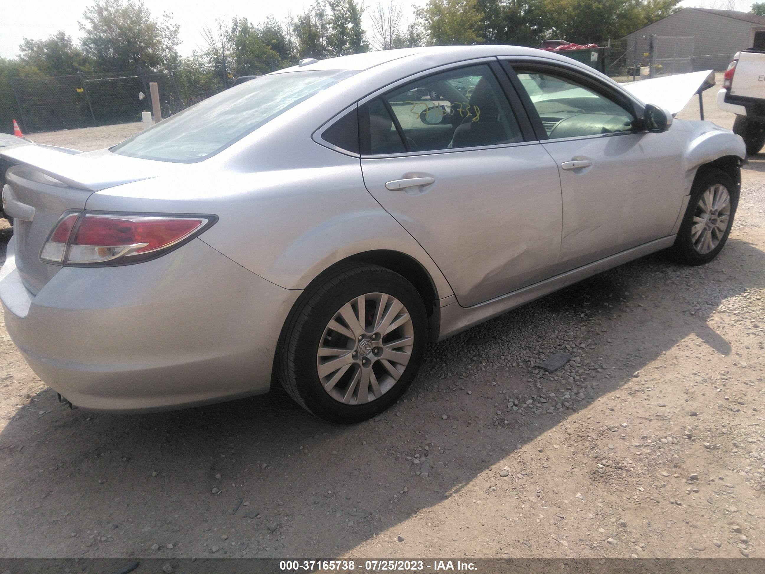 Photo 3 VIN: 1YVHP82A095M23352 - MAZDA 6 