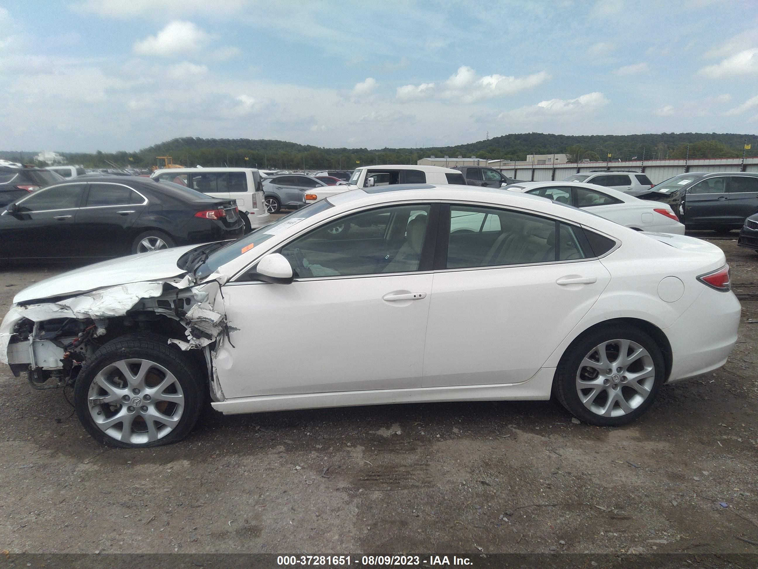 Photo 14 VIN: 1YVHP82B095M14174 - MAZDA 6 