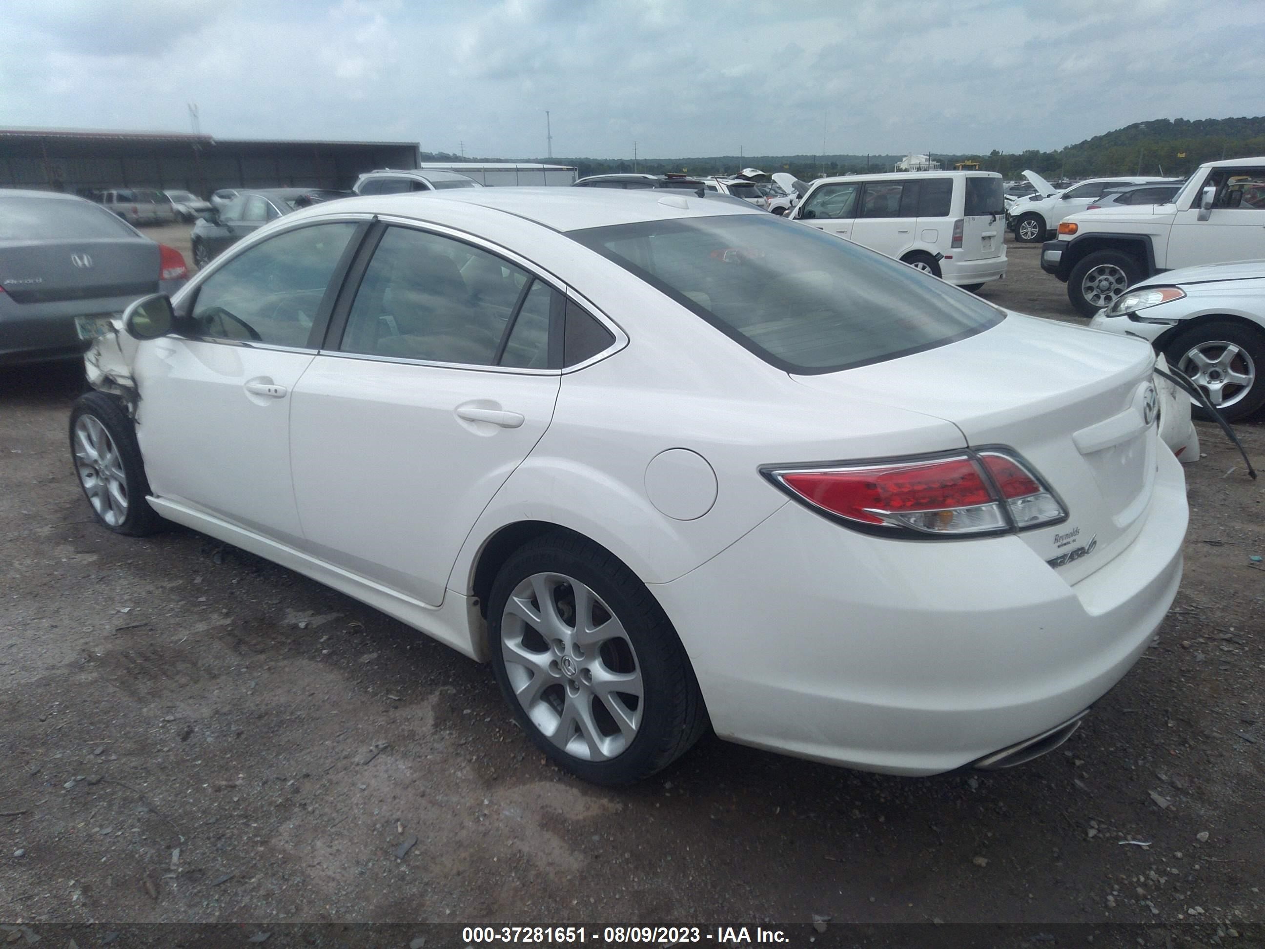 Photo 2 VIN: 1YVHP82B095M14174 - MAZDA 6 