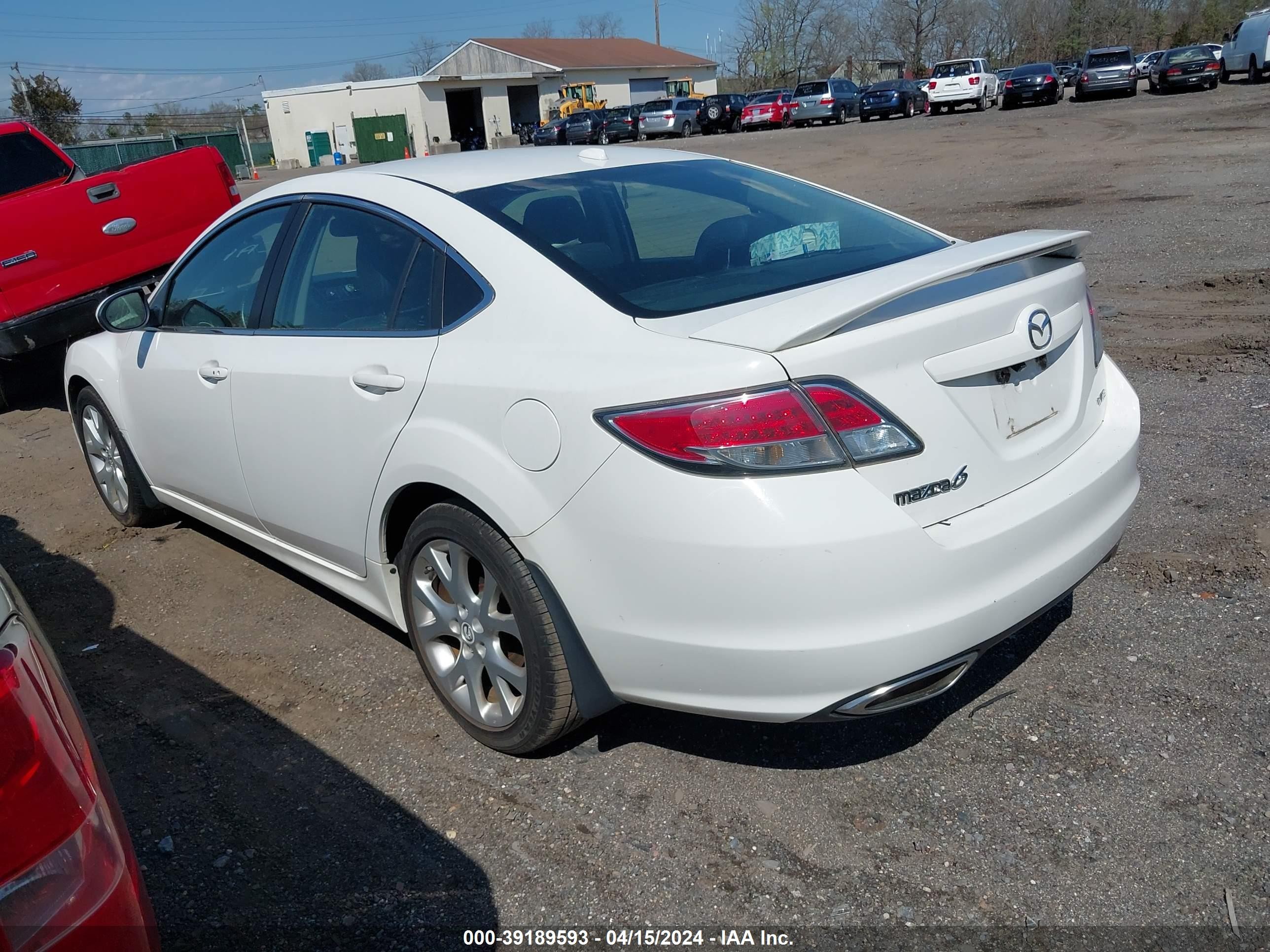 Photo 2 VIN: 1YVHP82BX95M19477 - MAZDA 6 