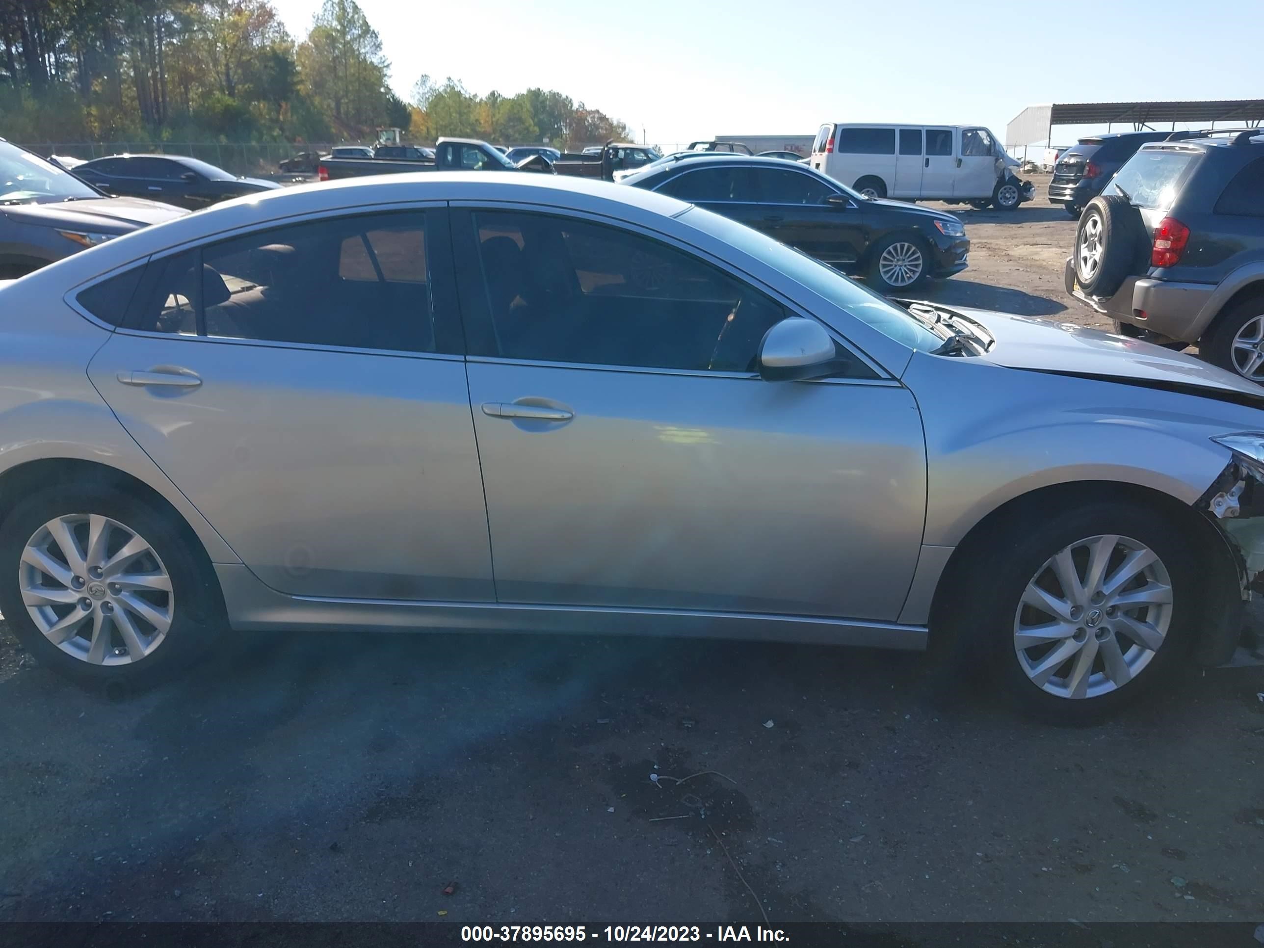 Photo 13 VIN: 1YVHZ8DH1C5M26000 - MAZDA 6 