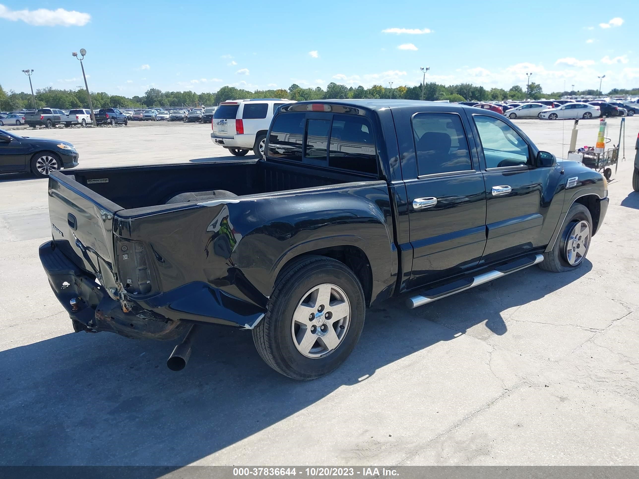 Photo 3 VIN: 1Z7HC28K76S582188 - MITSUBISHI RAIDER 