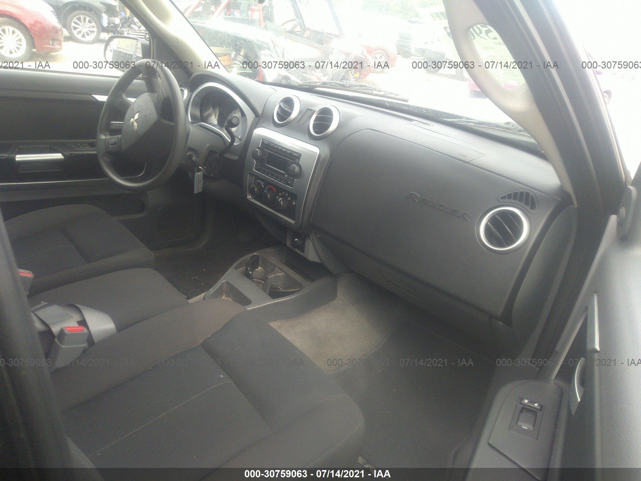 Photo 4 VIN: 1Z7HT28K17S217541 - MITSUBISHI RAIDER 