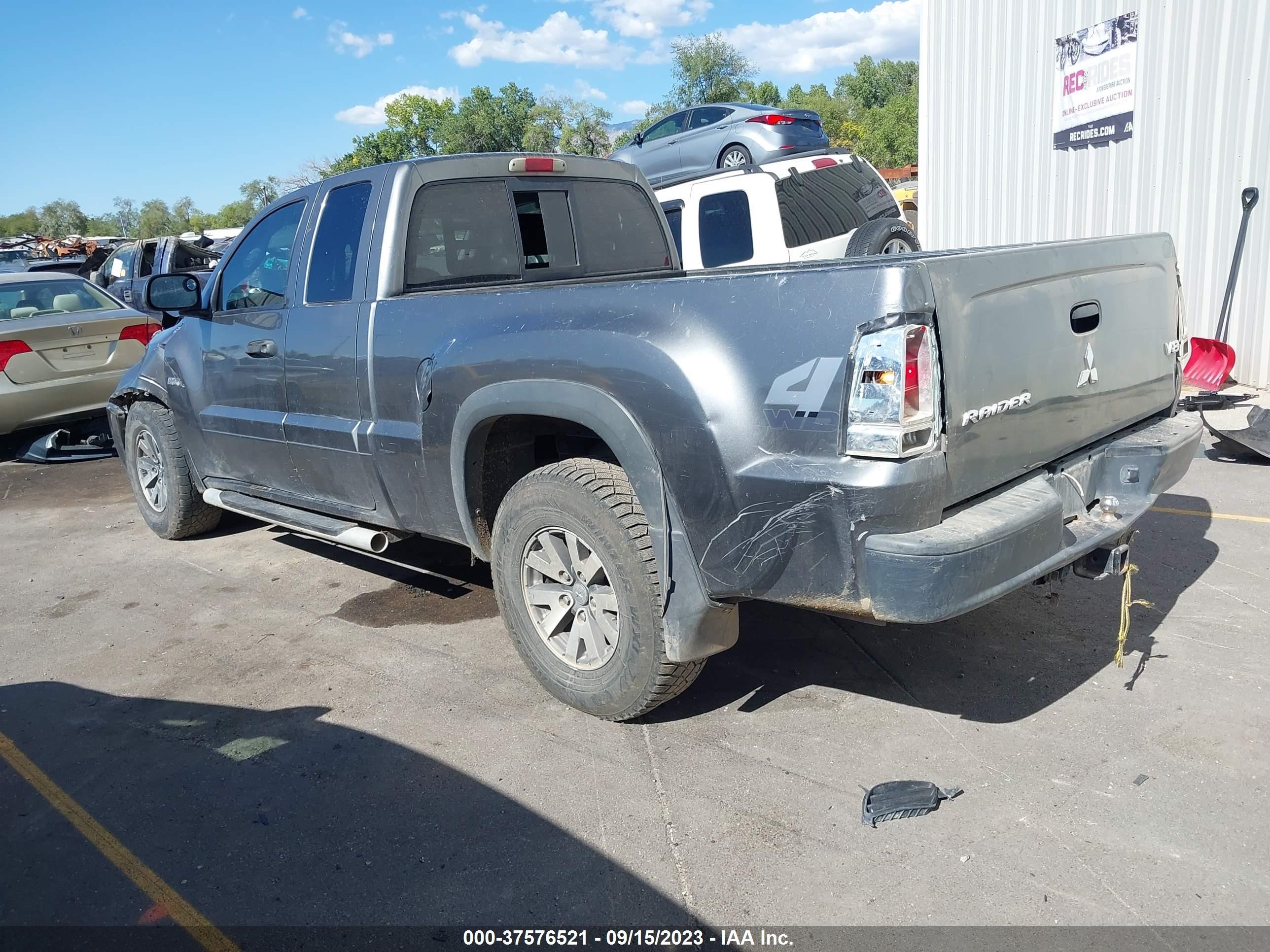 Photo 2 VIN: 1Z7HT32N16S547820 - MITSUBISHI RAIDER 