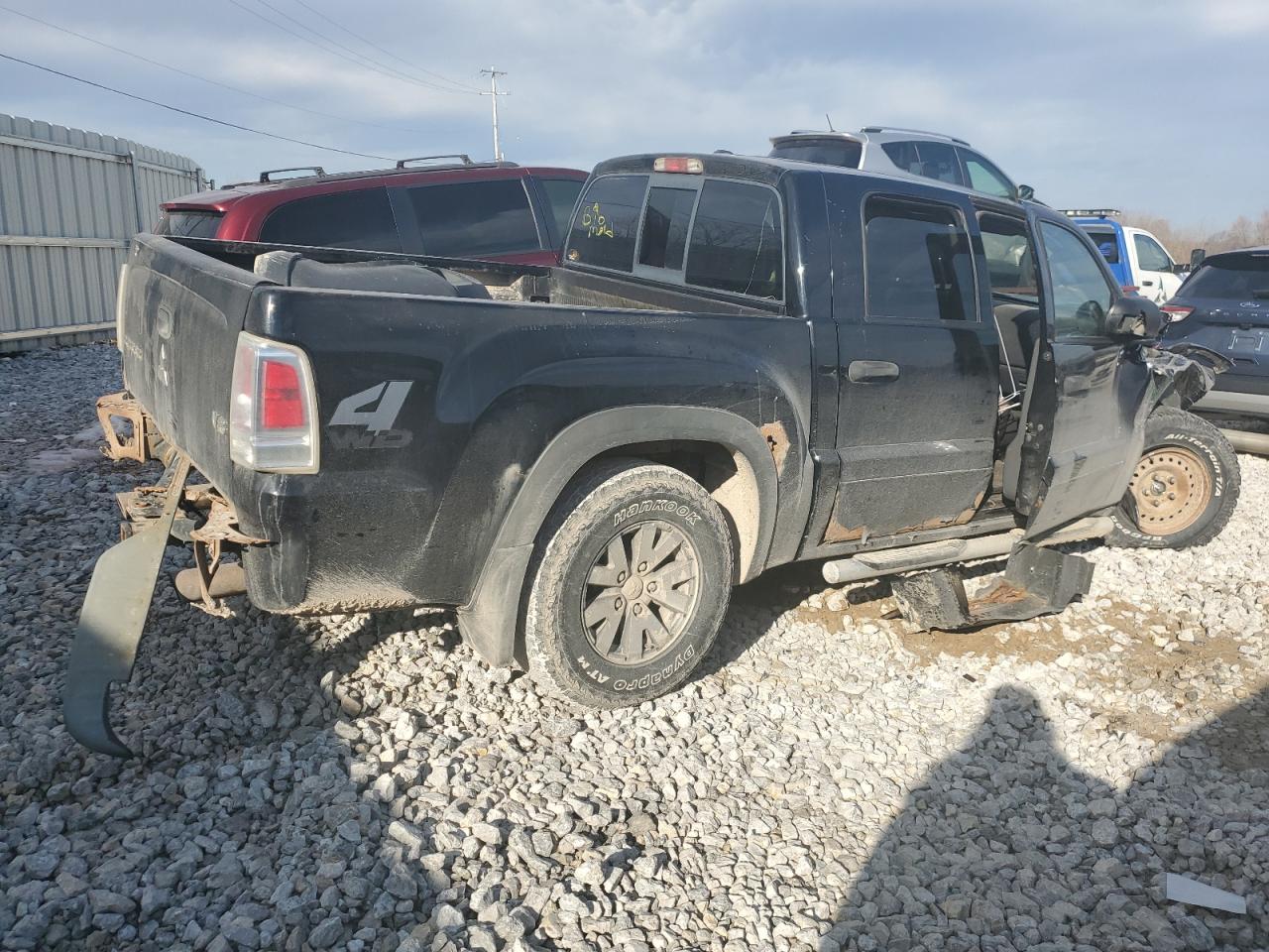 Photo 2 VIN: 1Z7HT38N96S554960 - MITSUBISHI RAIDER 